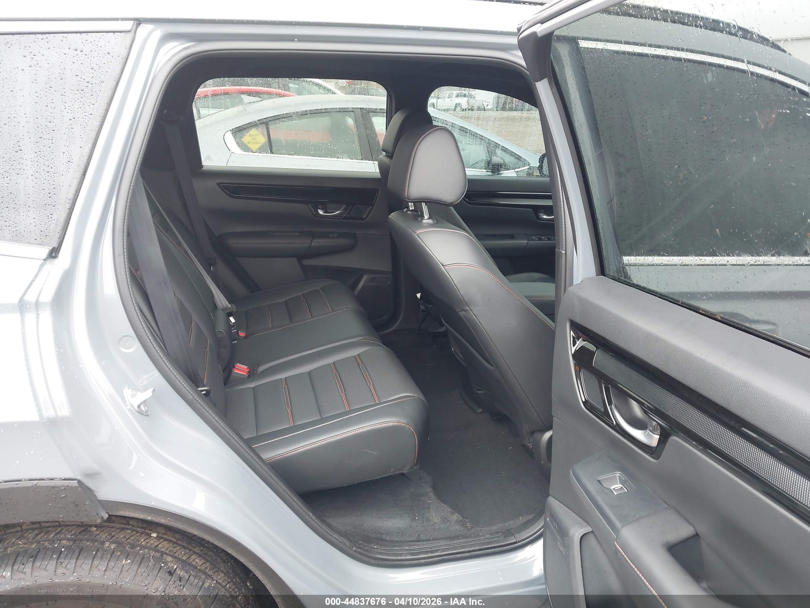 HONDA CR-V image 8