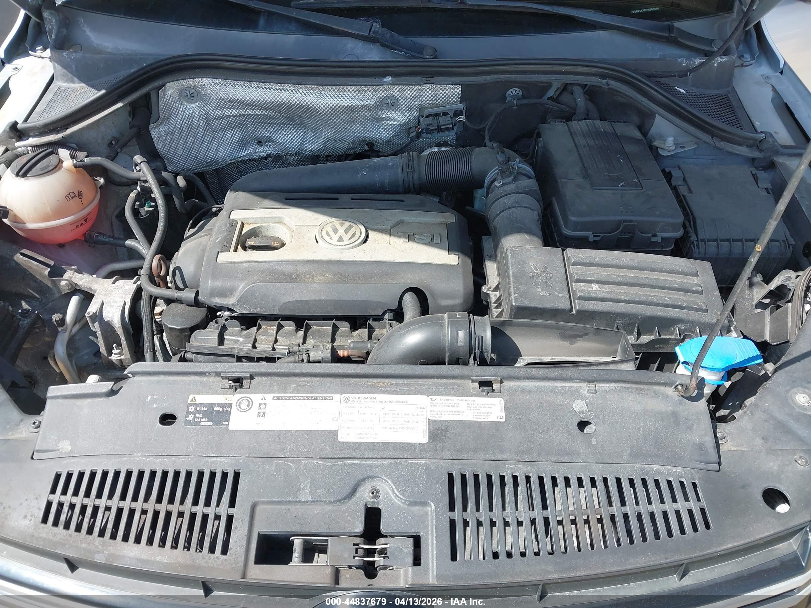 VOLKSWAGEN TIGUAN image 10