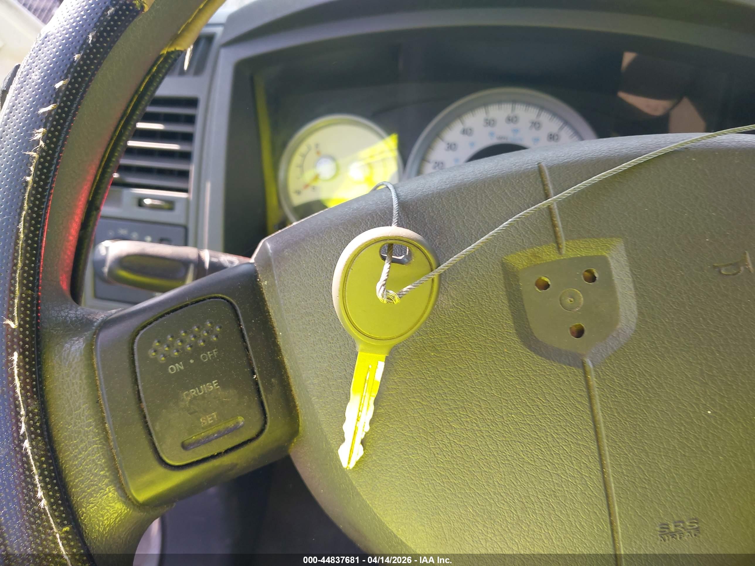 DODGE DAKOTA image 11