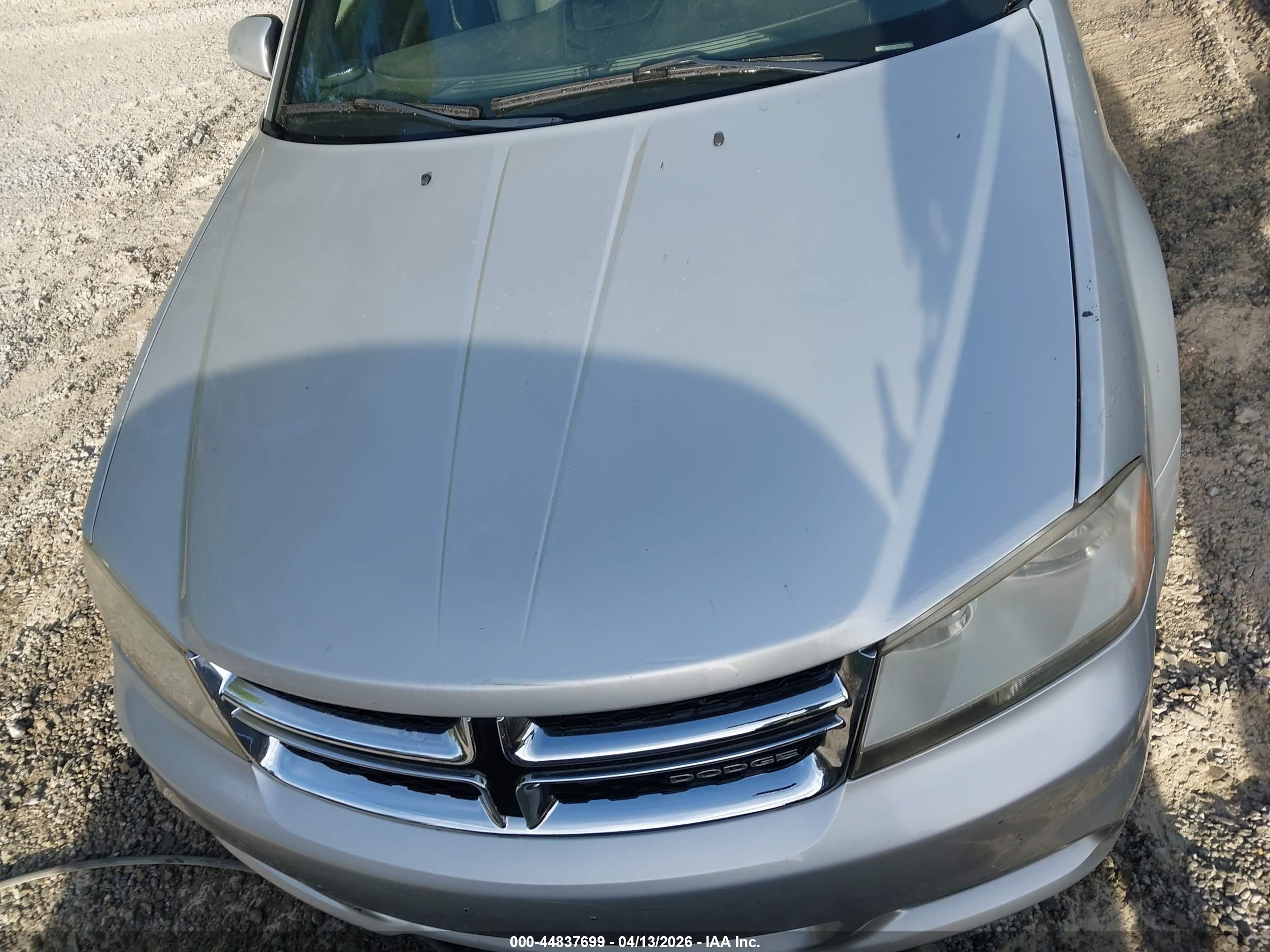 DODGE AVENGER image 10