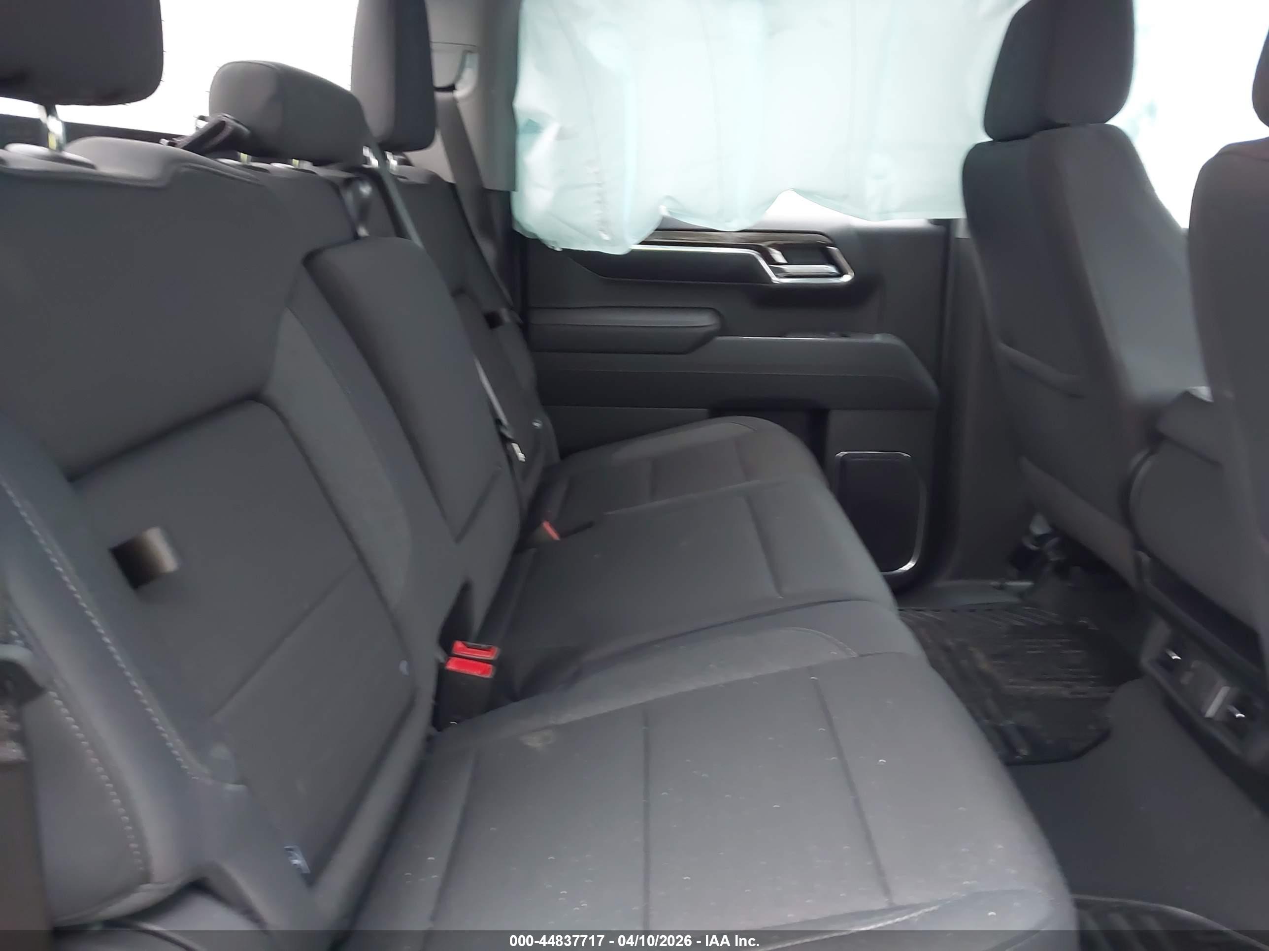 GMC SIERRA image 8