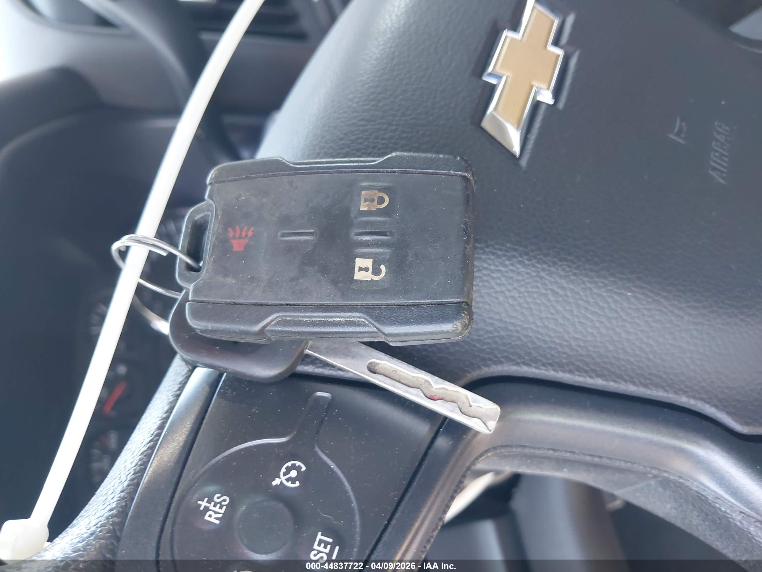 CHEVROLET SILVERADO image 11
