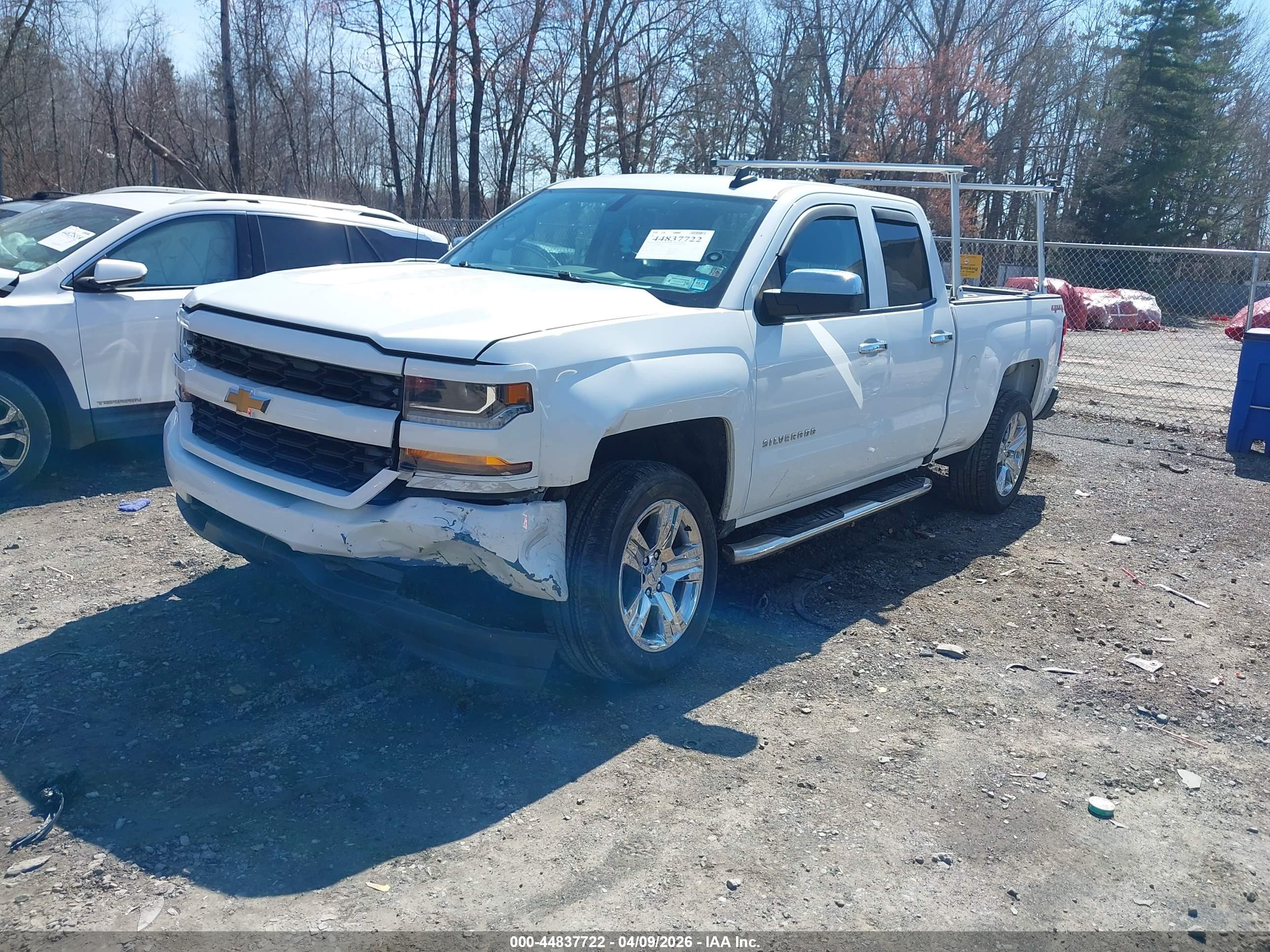 CHEVROLET SILVERADO image 2