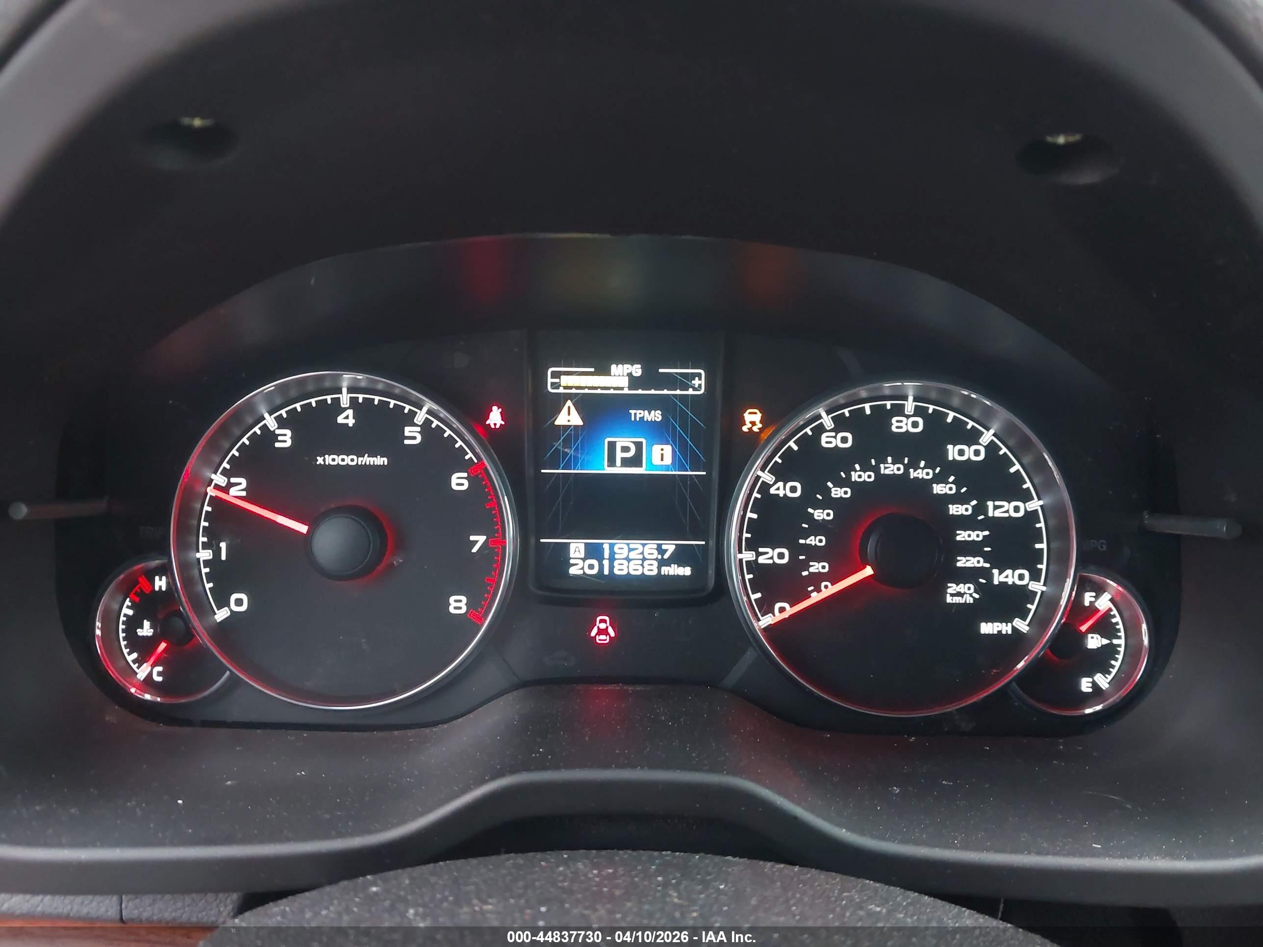 SUBARU OUTBACK image 7