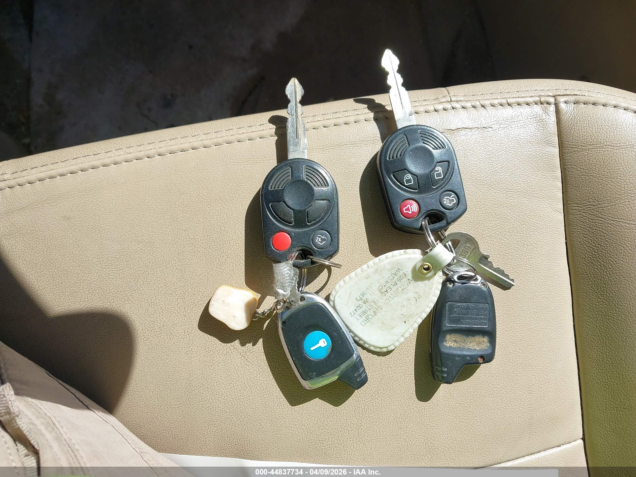 FORD ESCAPE image 11