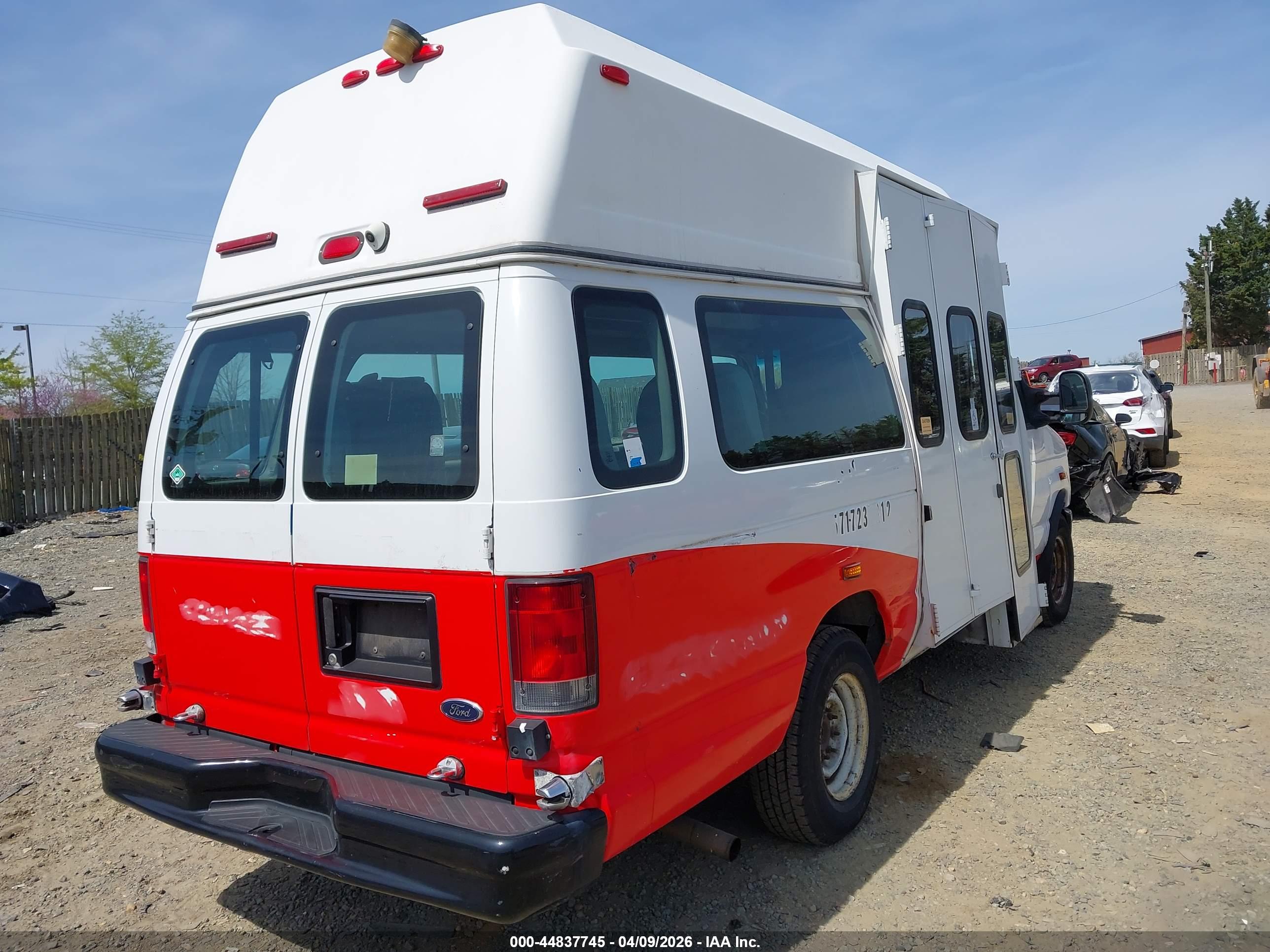 FORD E-350 image 4