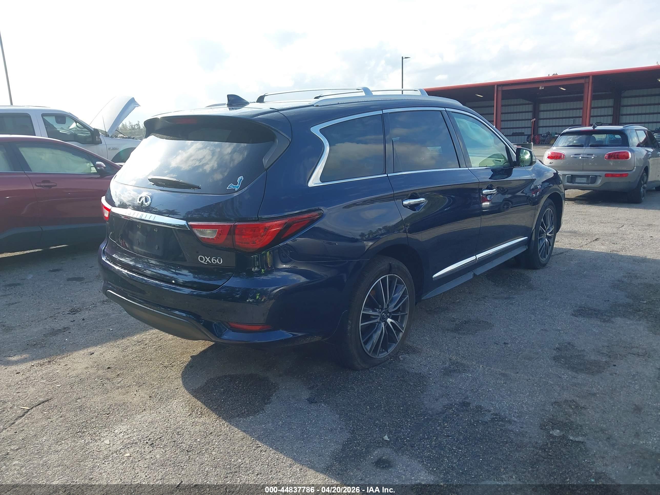 INFINITI QX60 image 4