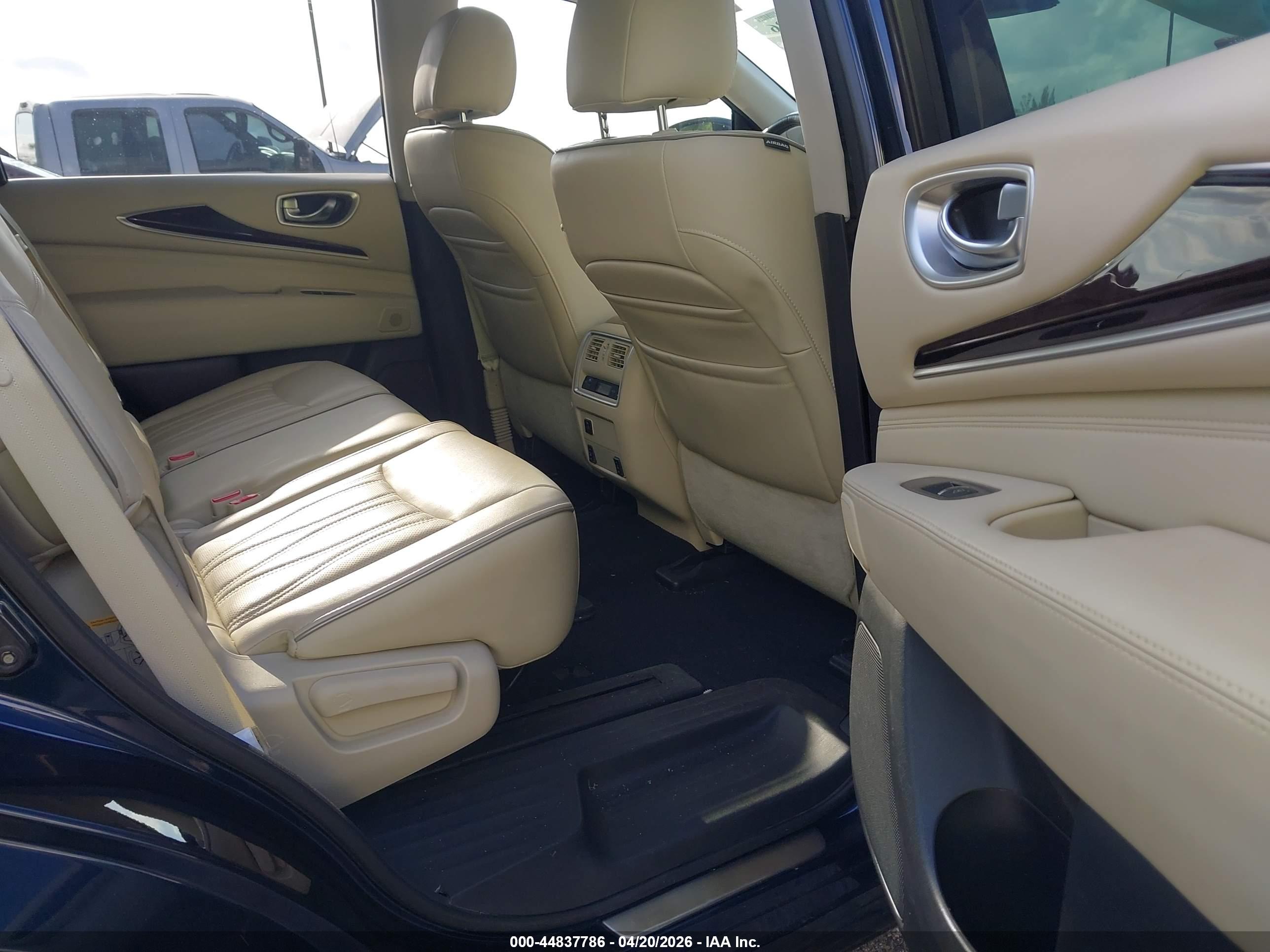INFINITI QX60 image 8