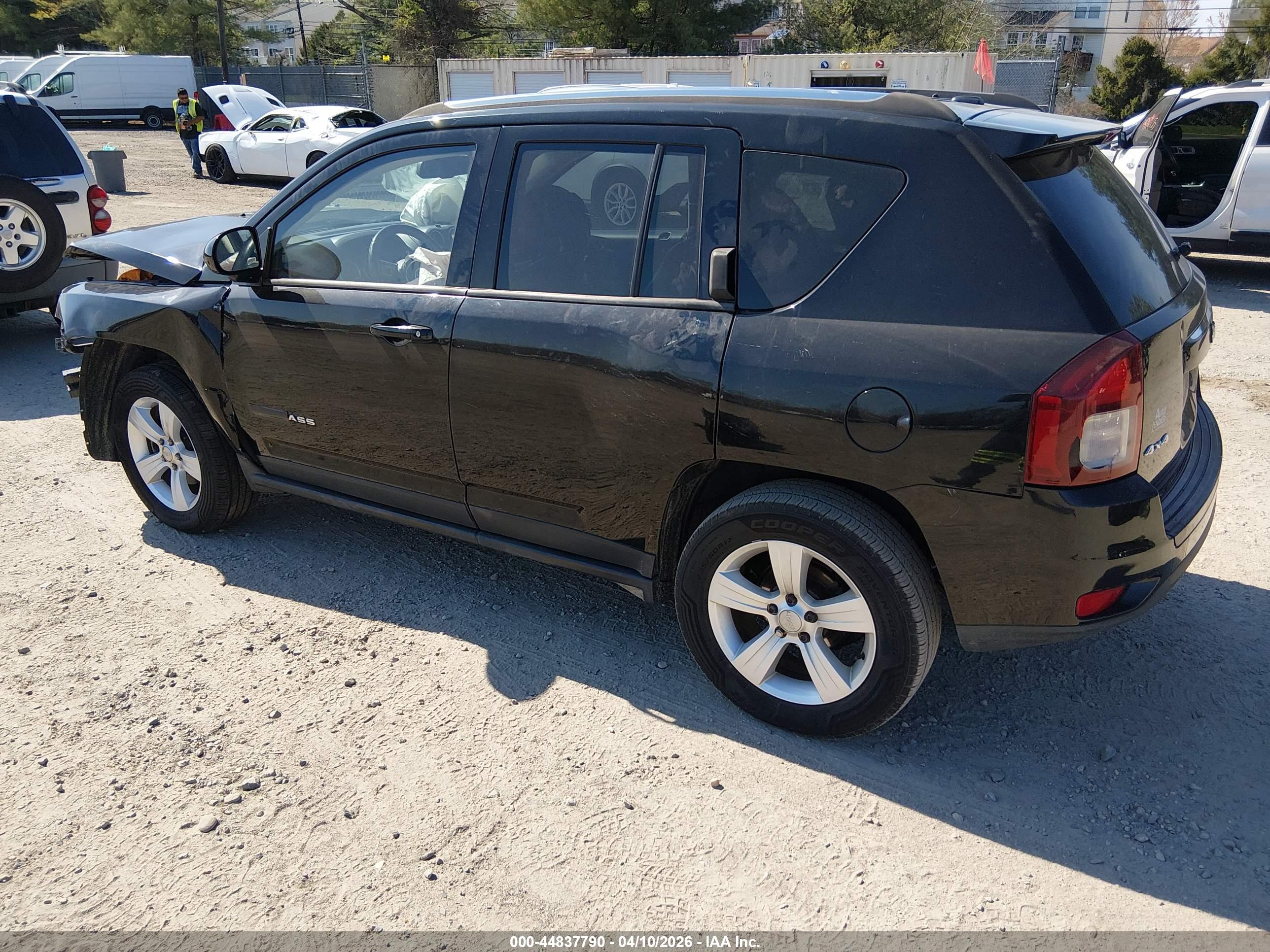 JEEP COMPASS image 3
