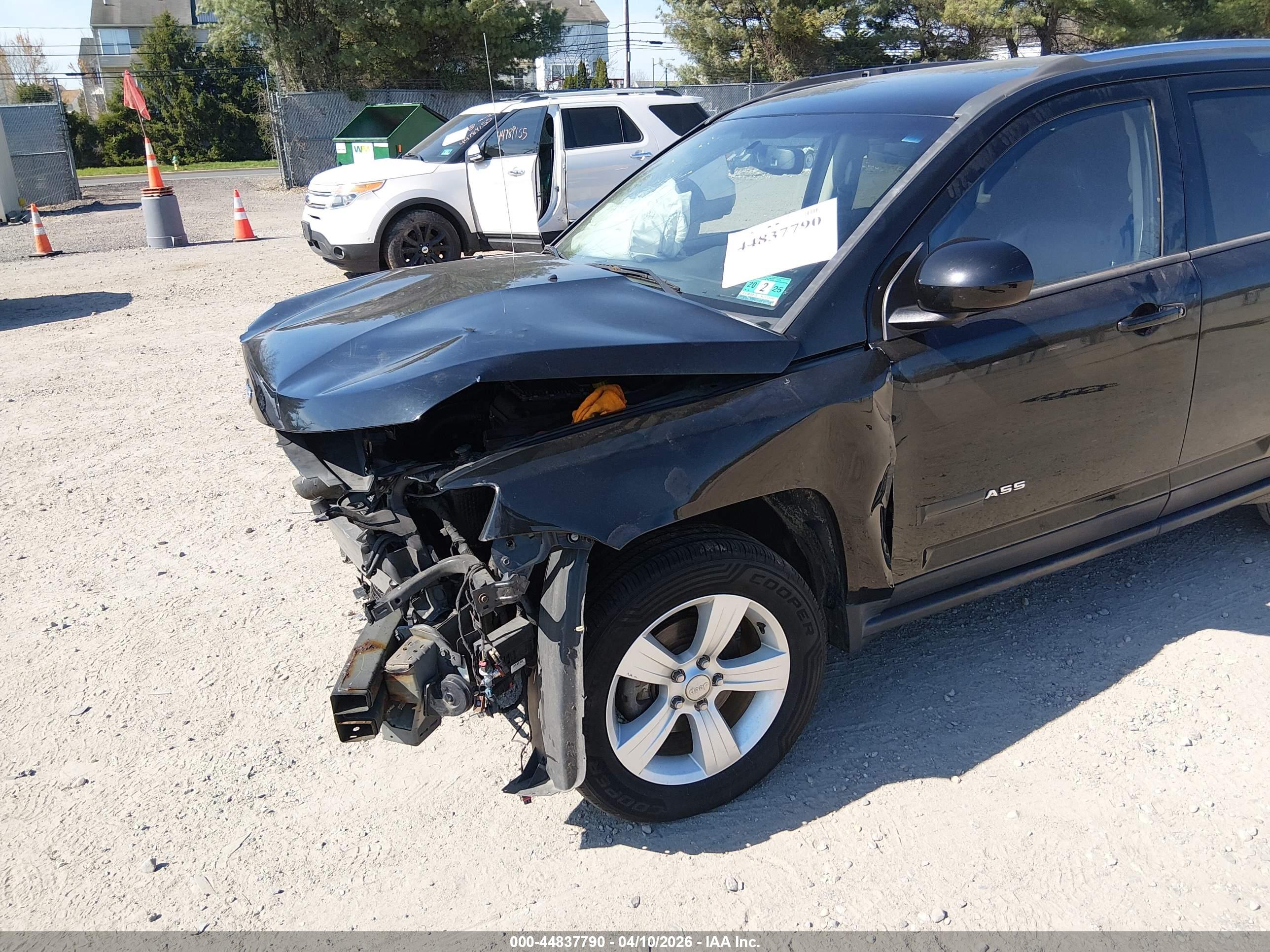 JEEP COMPASS image 6
