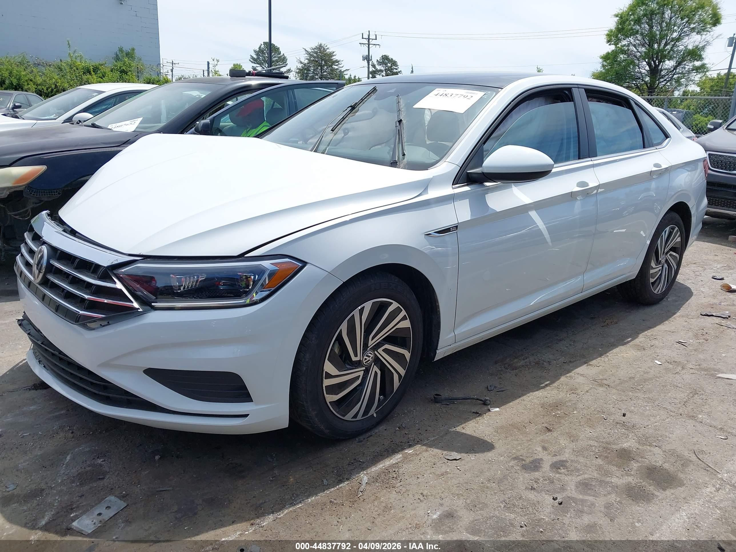 VOLKSWAGEN JETTA image 2