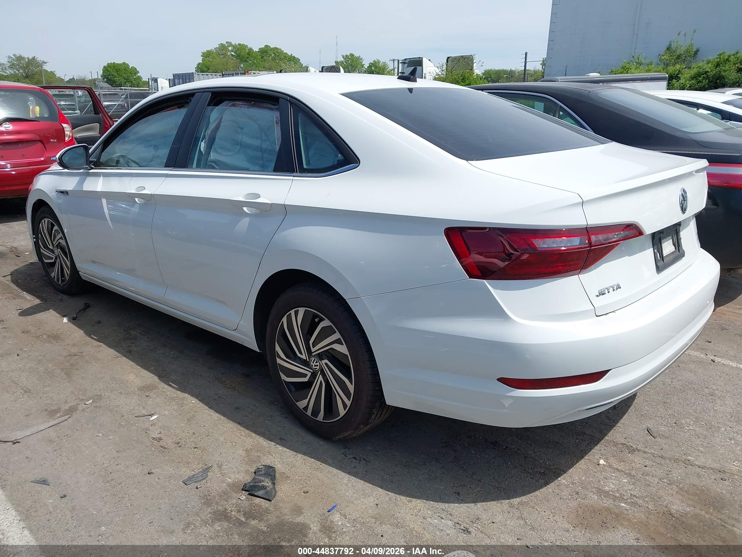 VOLKSWAGEN JETTA image 3