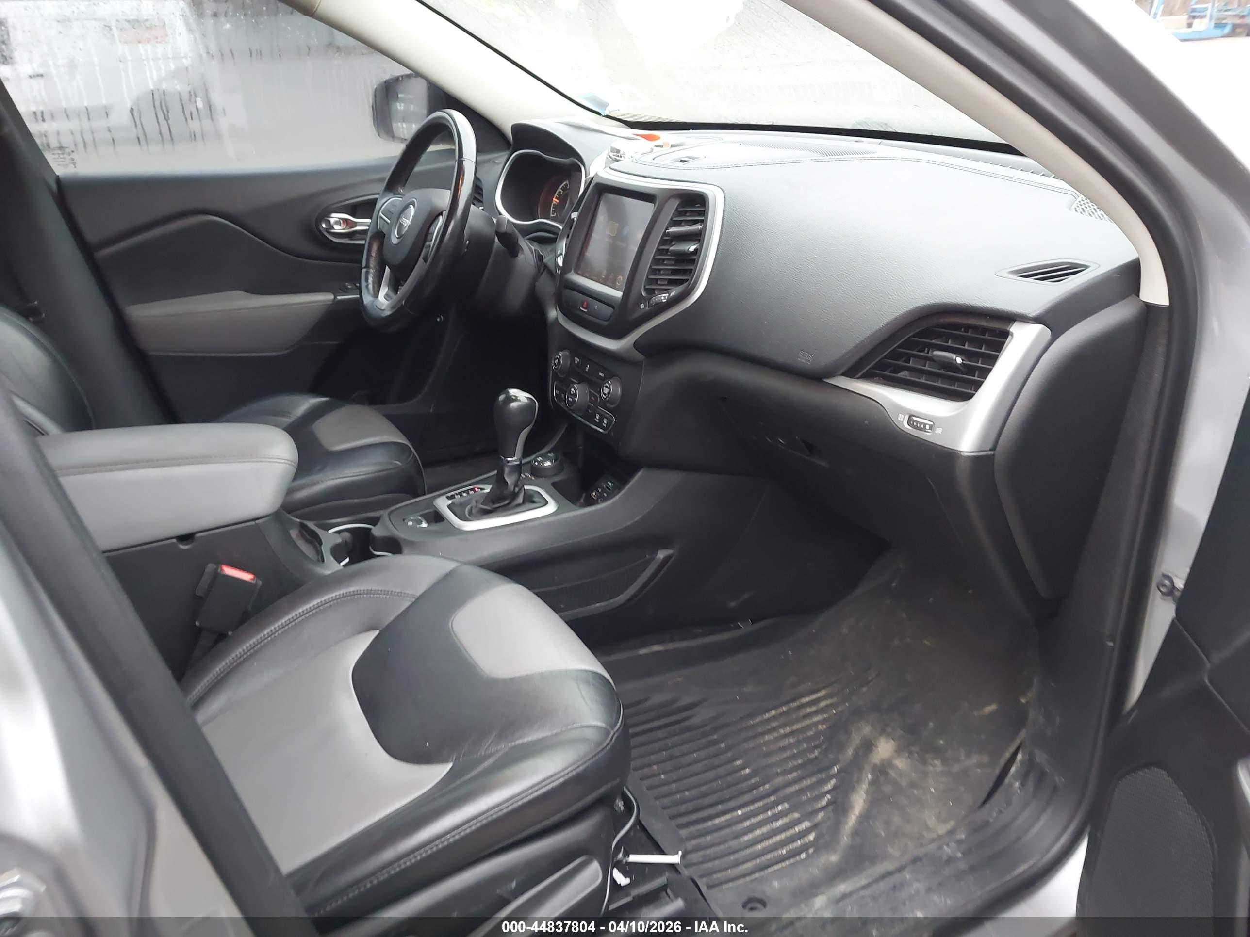 JEEP CHEROKEE image 5