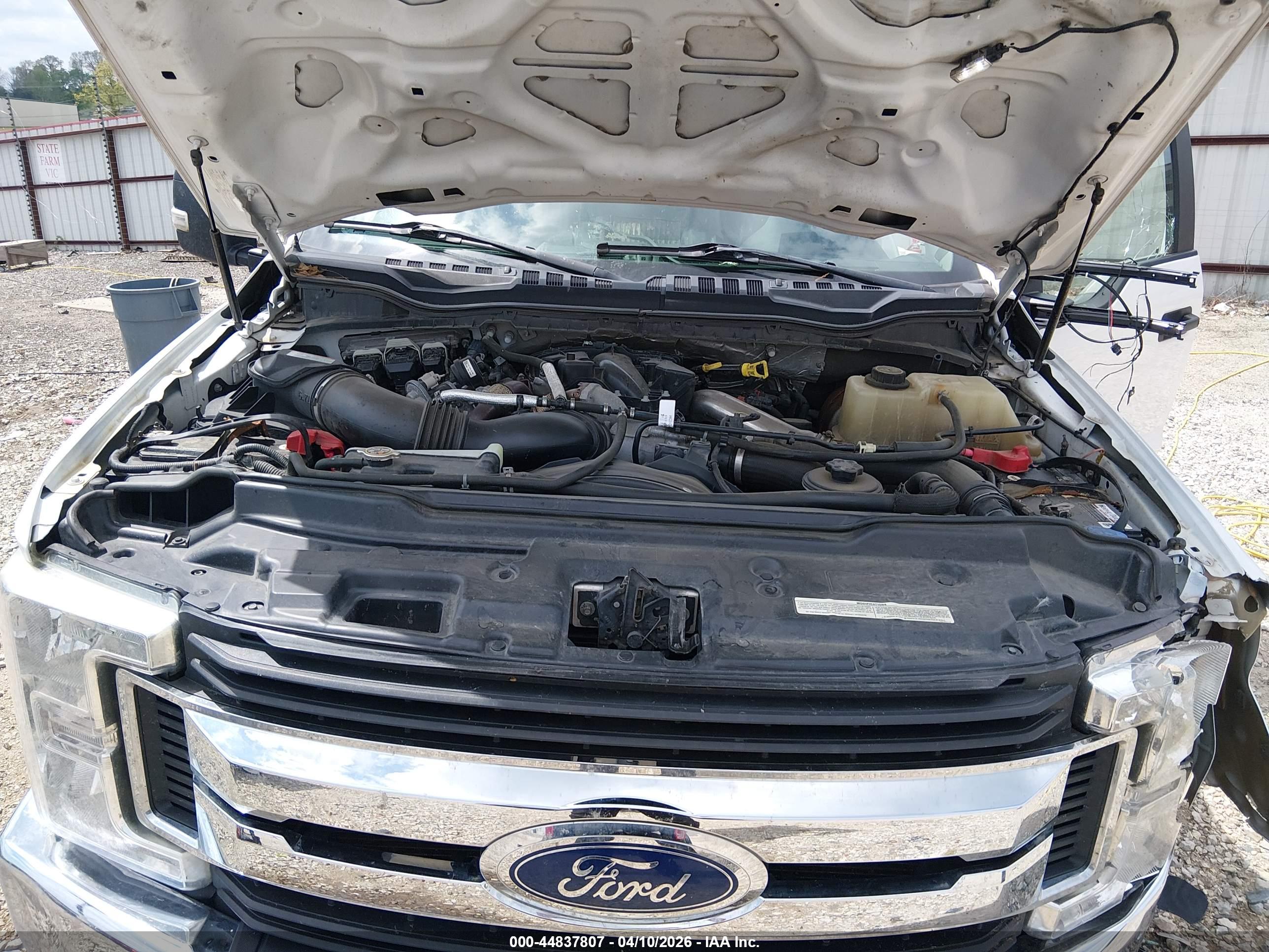 FORD F-250 image 10