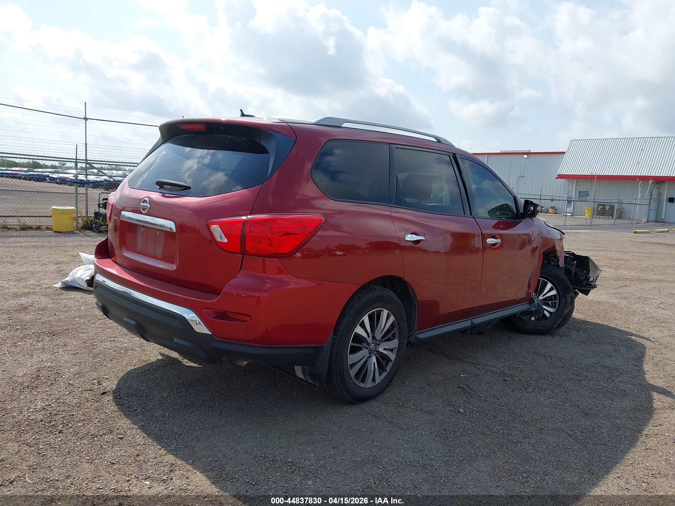 NISSAN PATHFINDER image 4