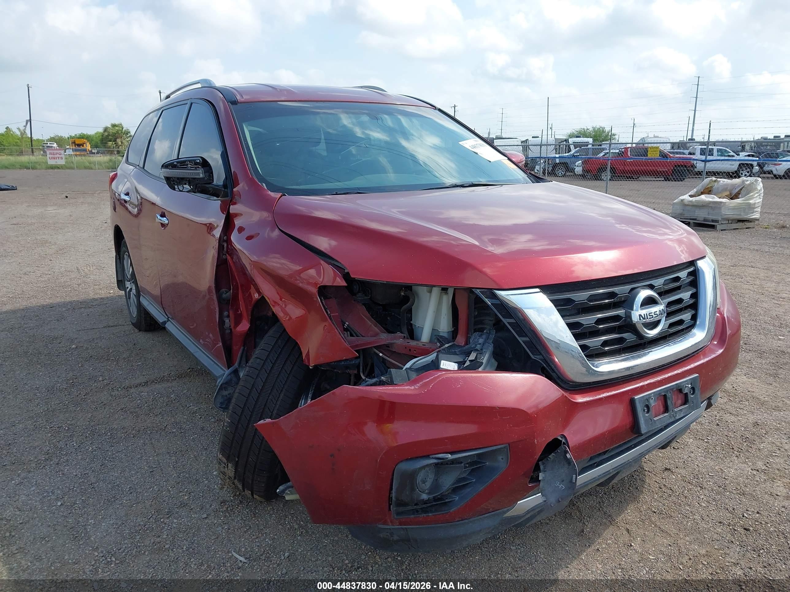 NISSAN PATHFINDER image 6