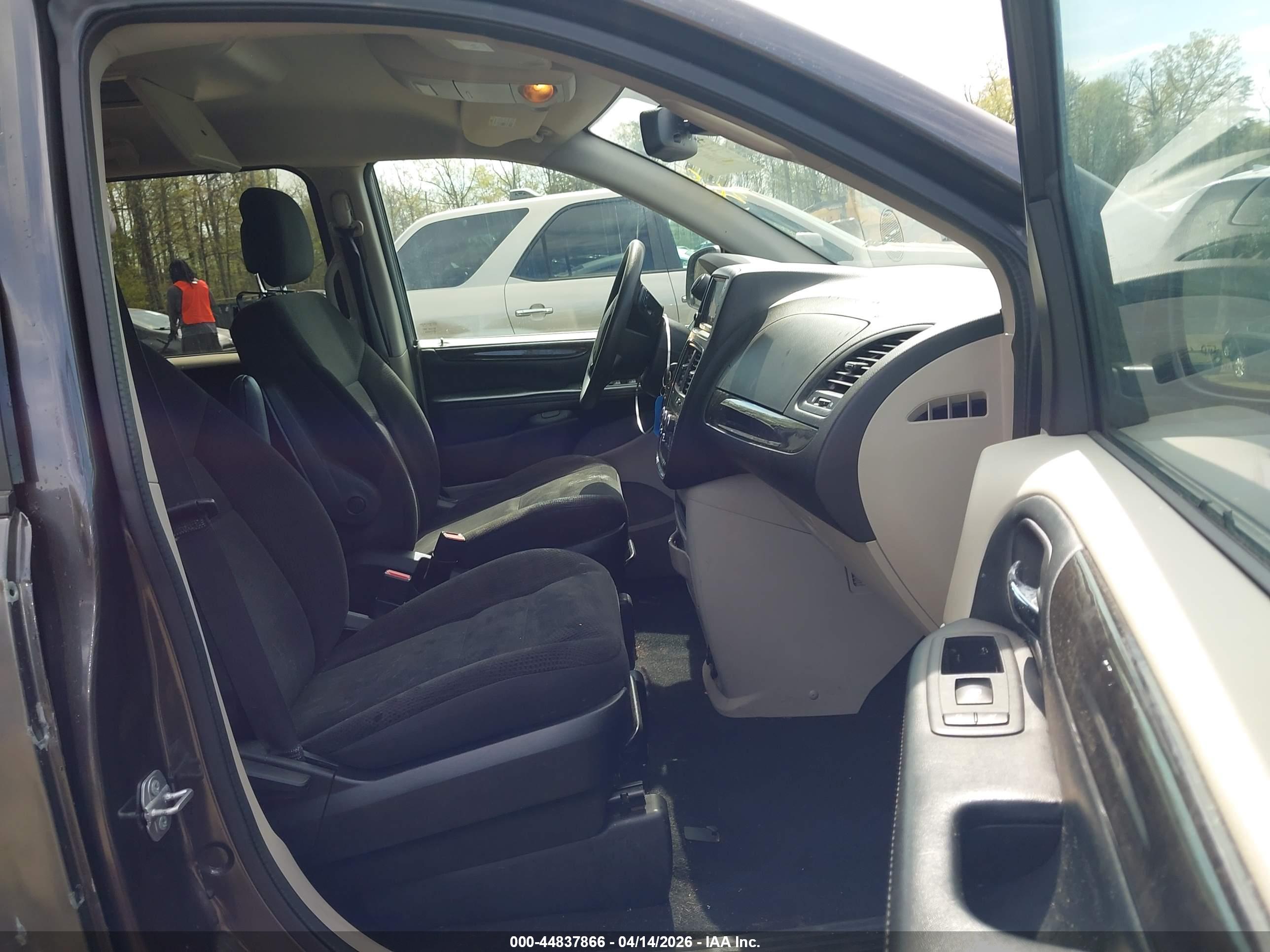 DODGE GRAND image 5