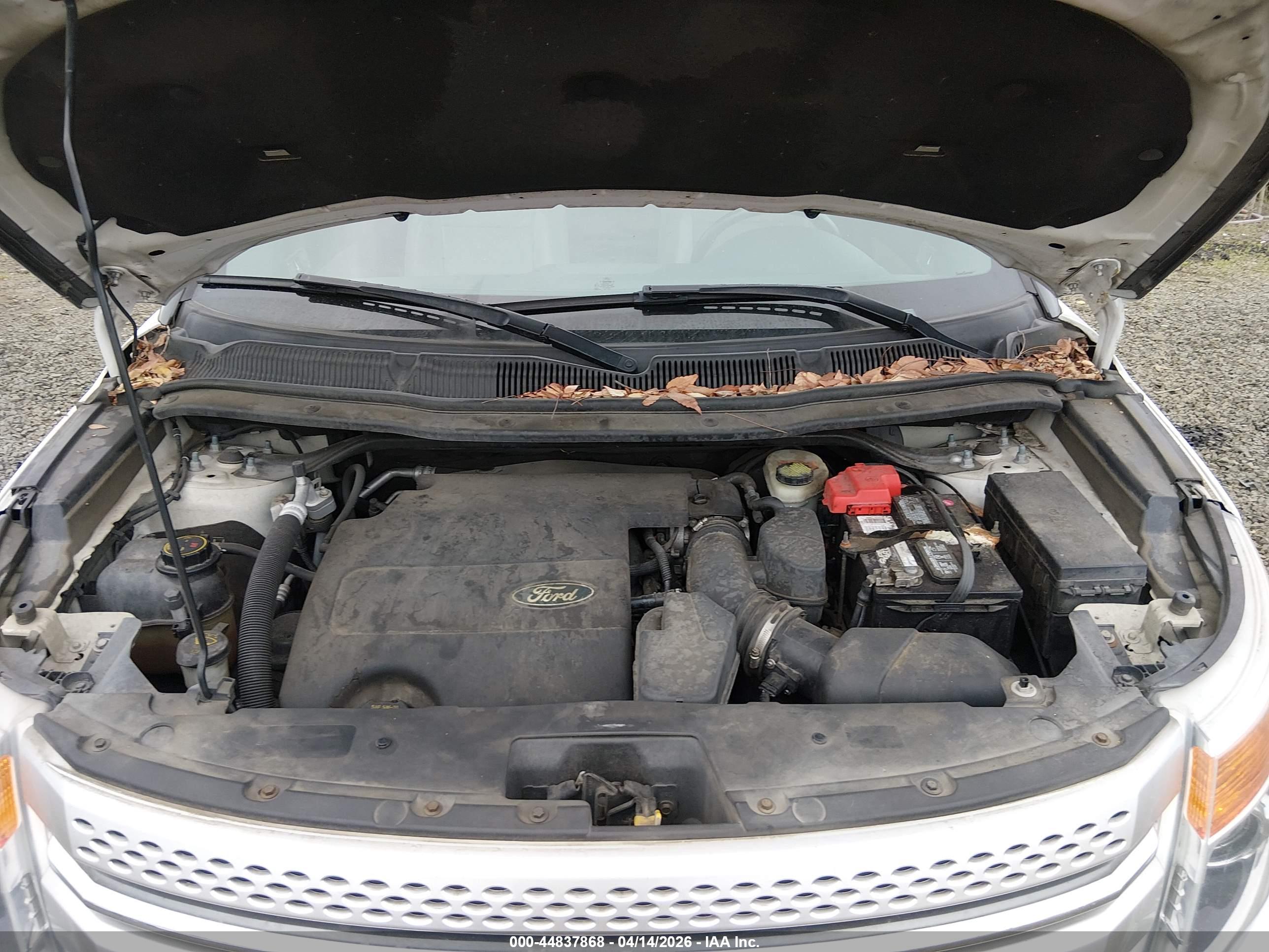 FORD EXPLORER image 10