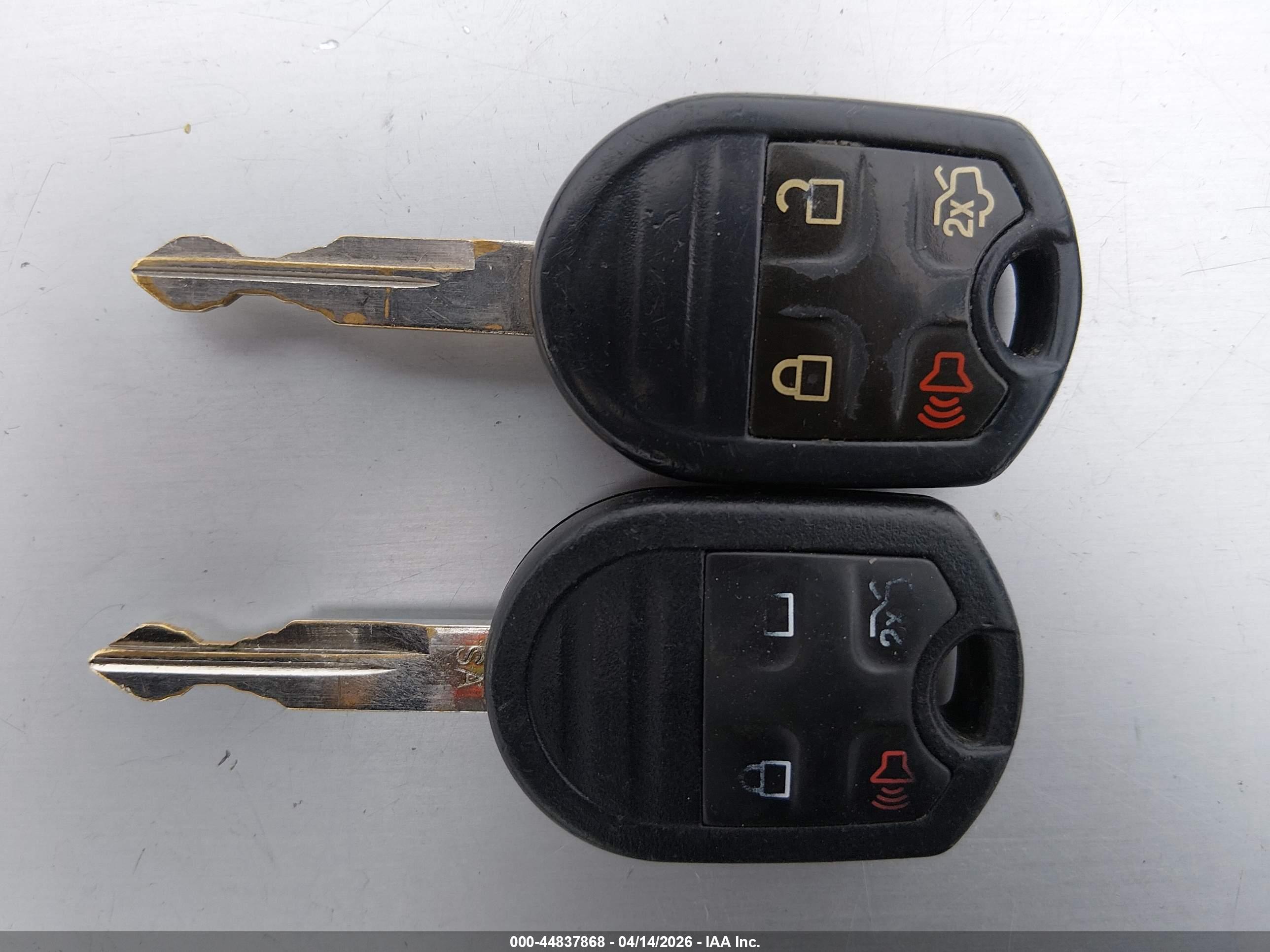 FORD EXPLORER image 11