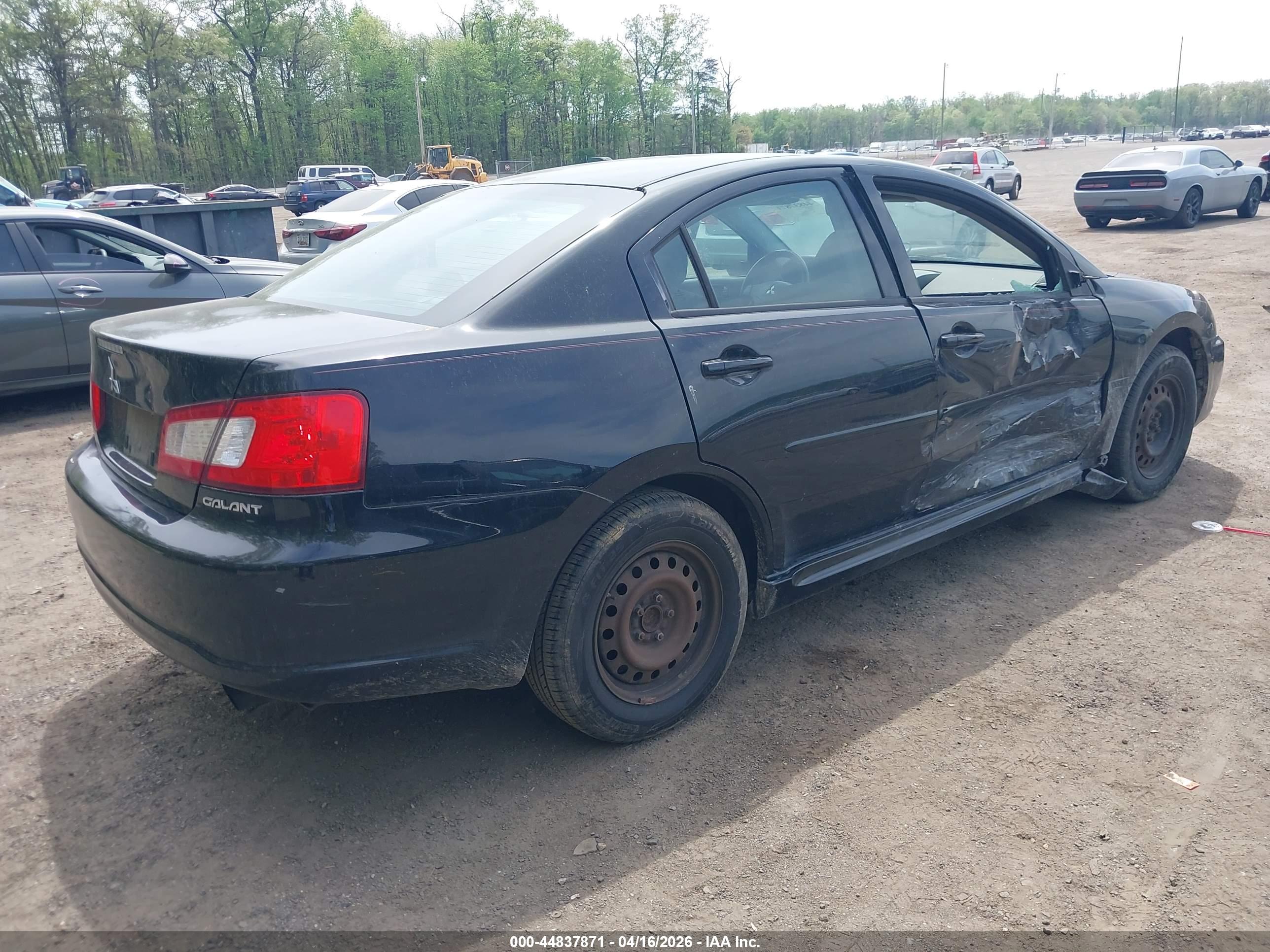 MITSUBISHI GALANT image 4