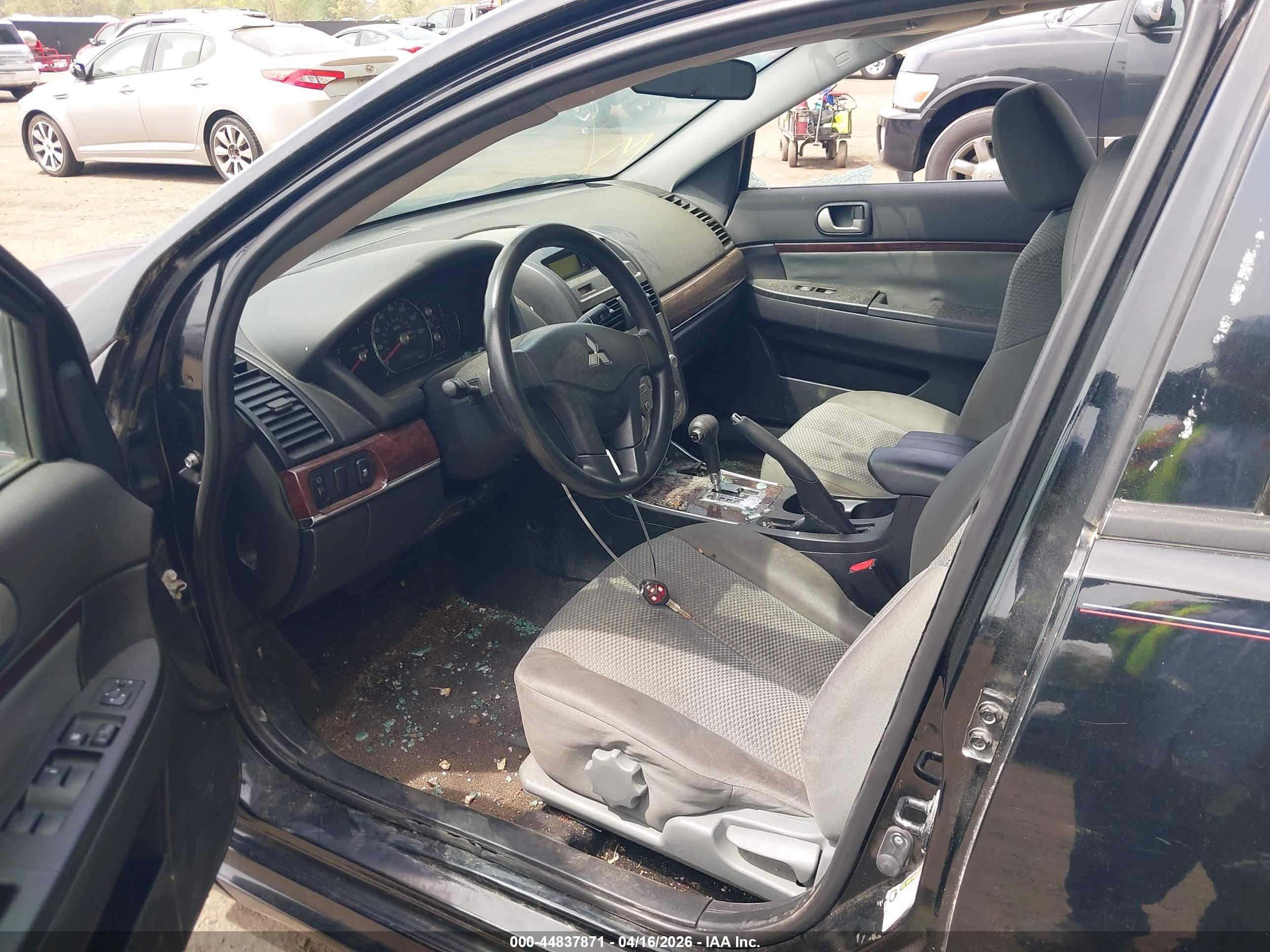 MITSUBISHI GALANT image 5