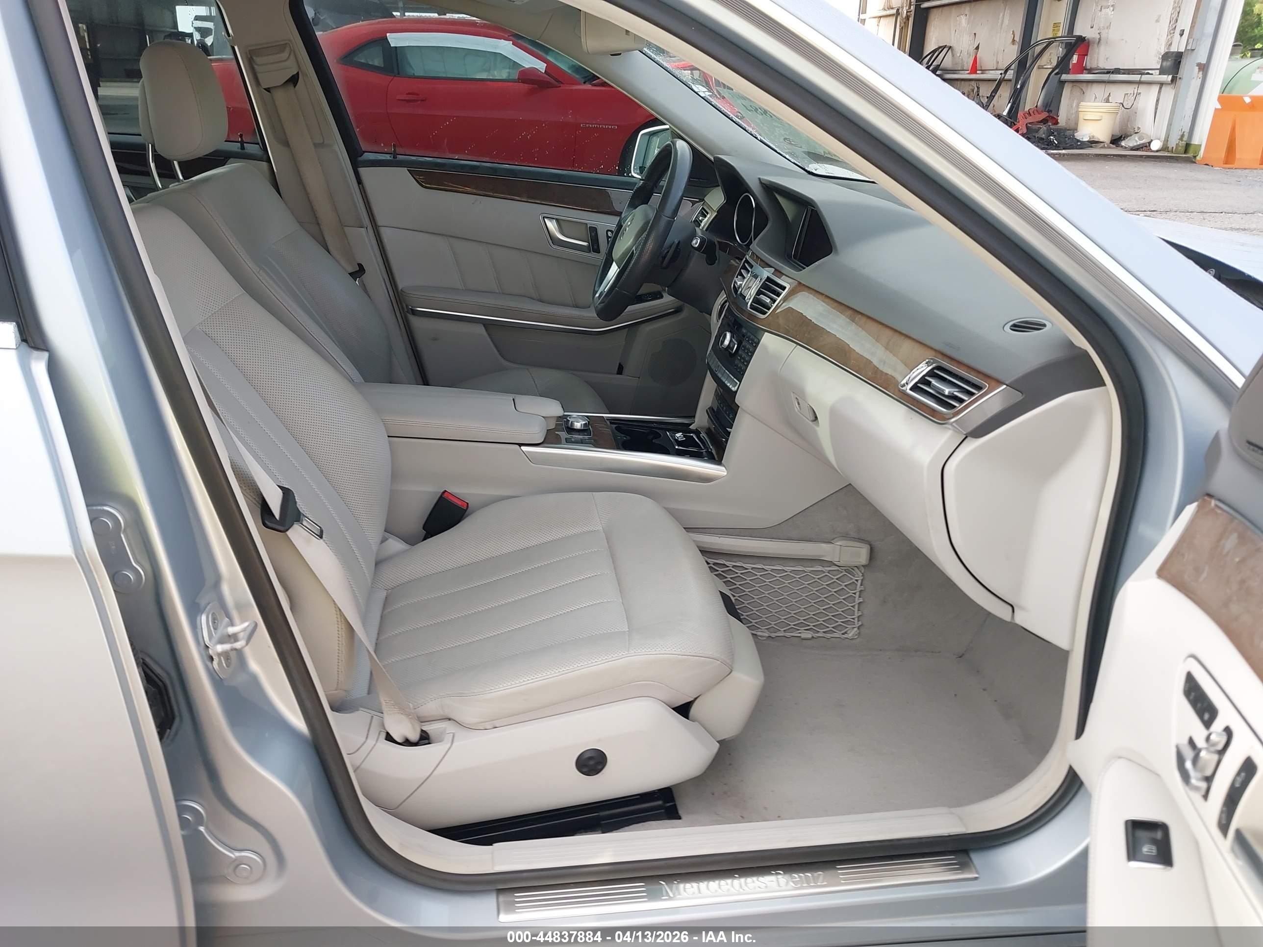 MERCEDES-BENZ E image 5