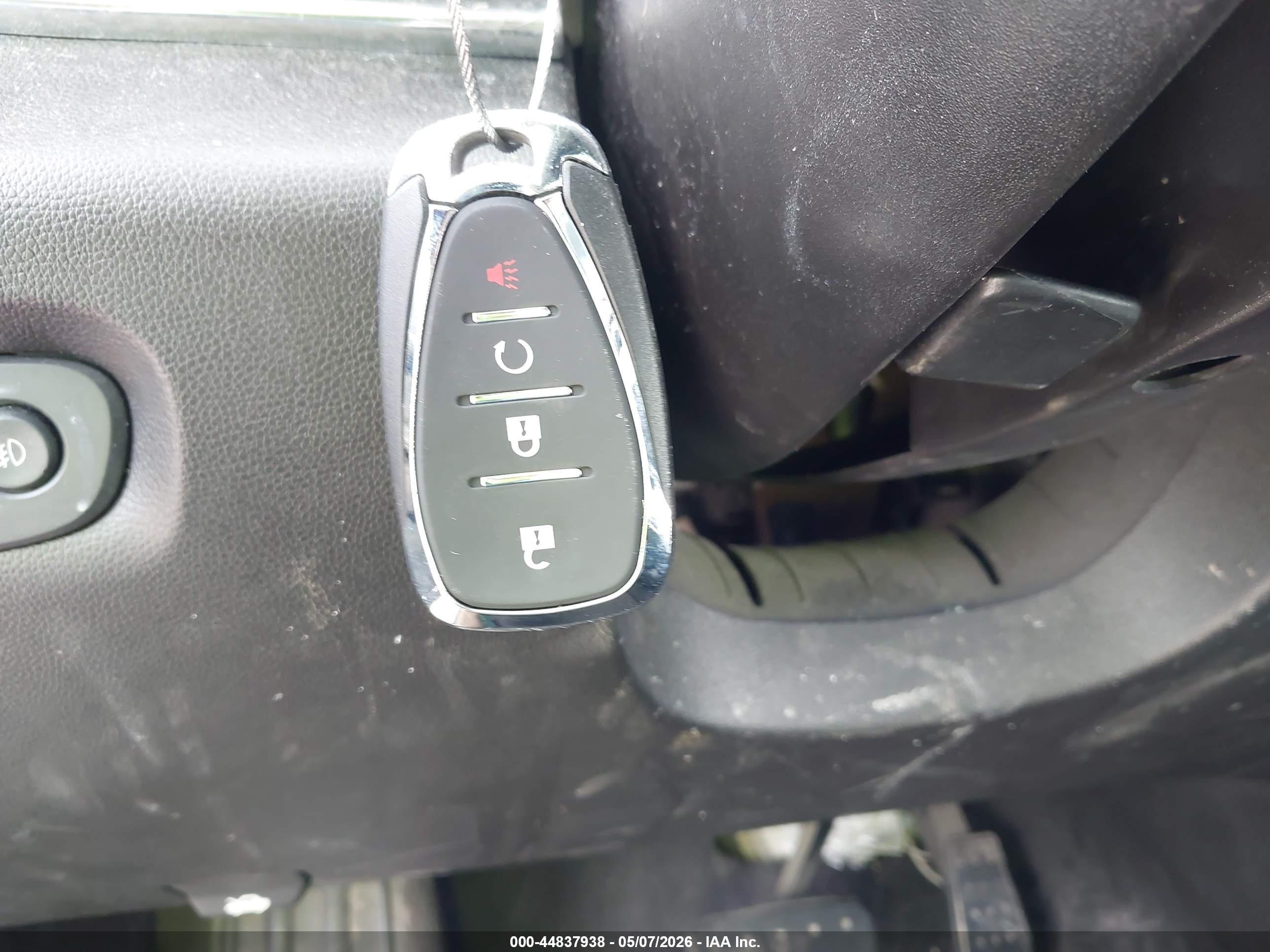 CHEVROLET TRAVERSE image 11