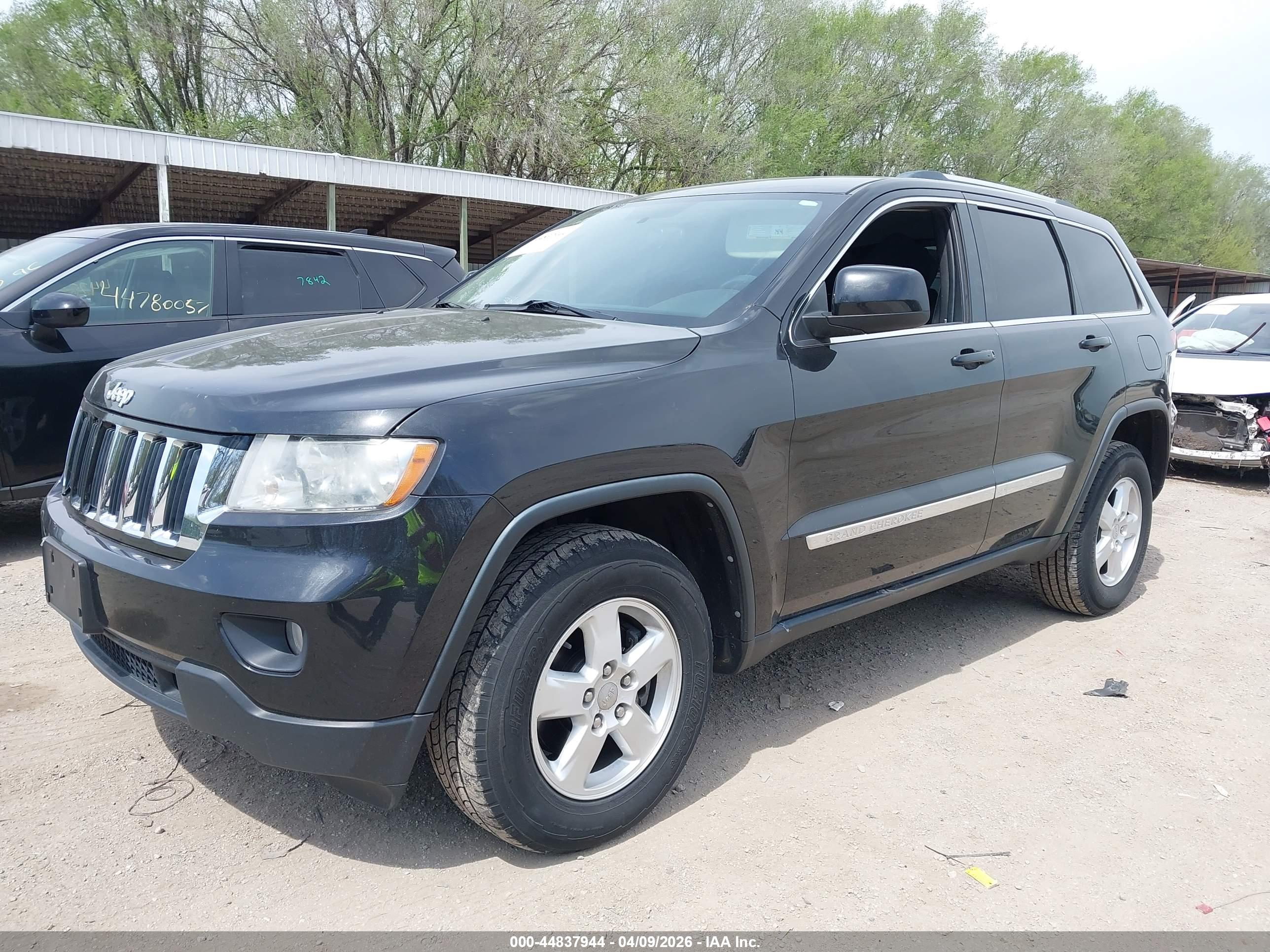 JEEP GRAND image 2