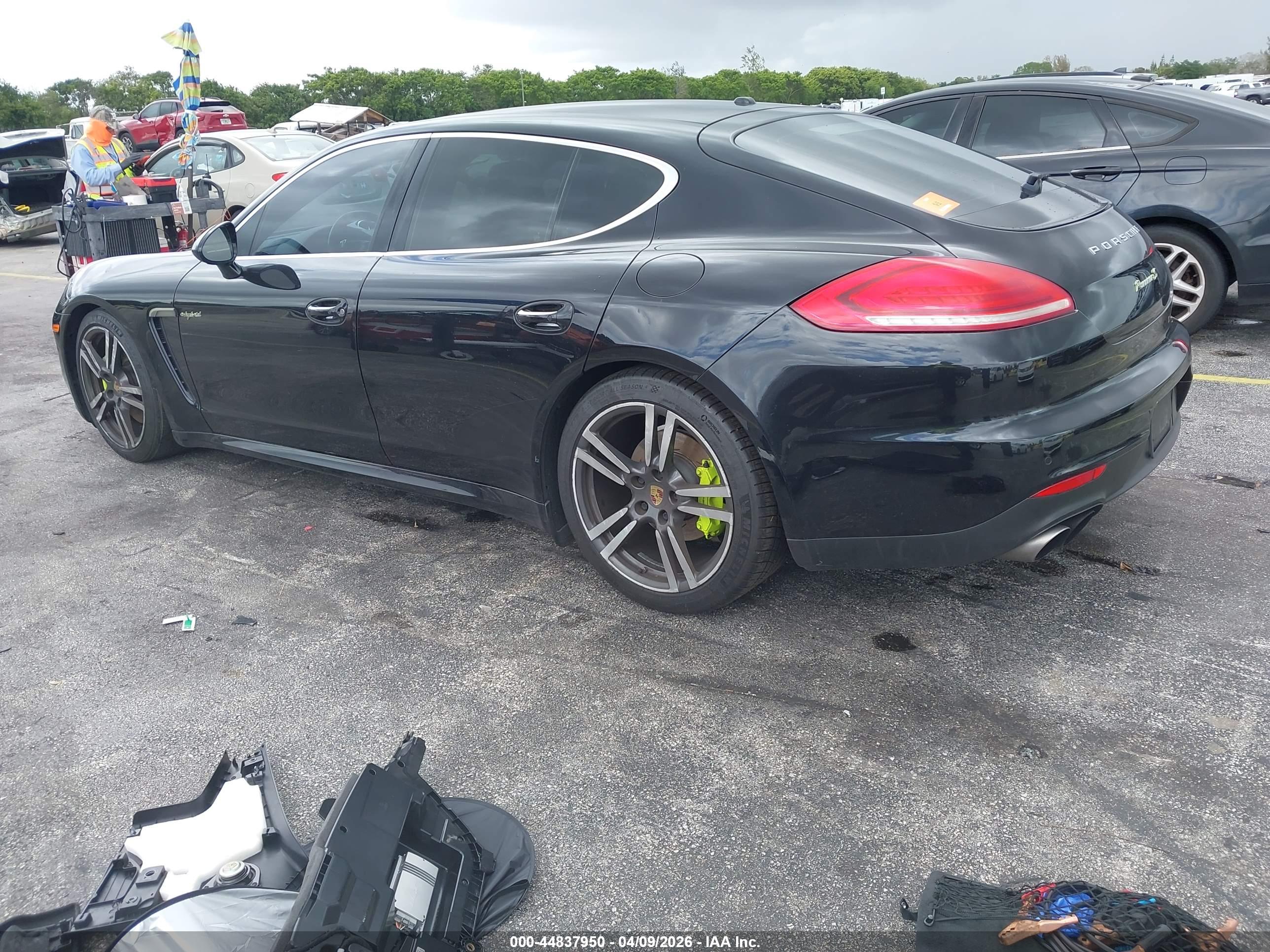 PORSCHE PANAMERA image 3