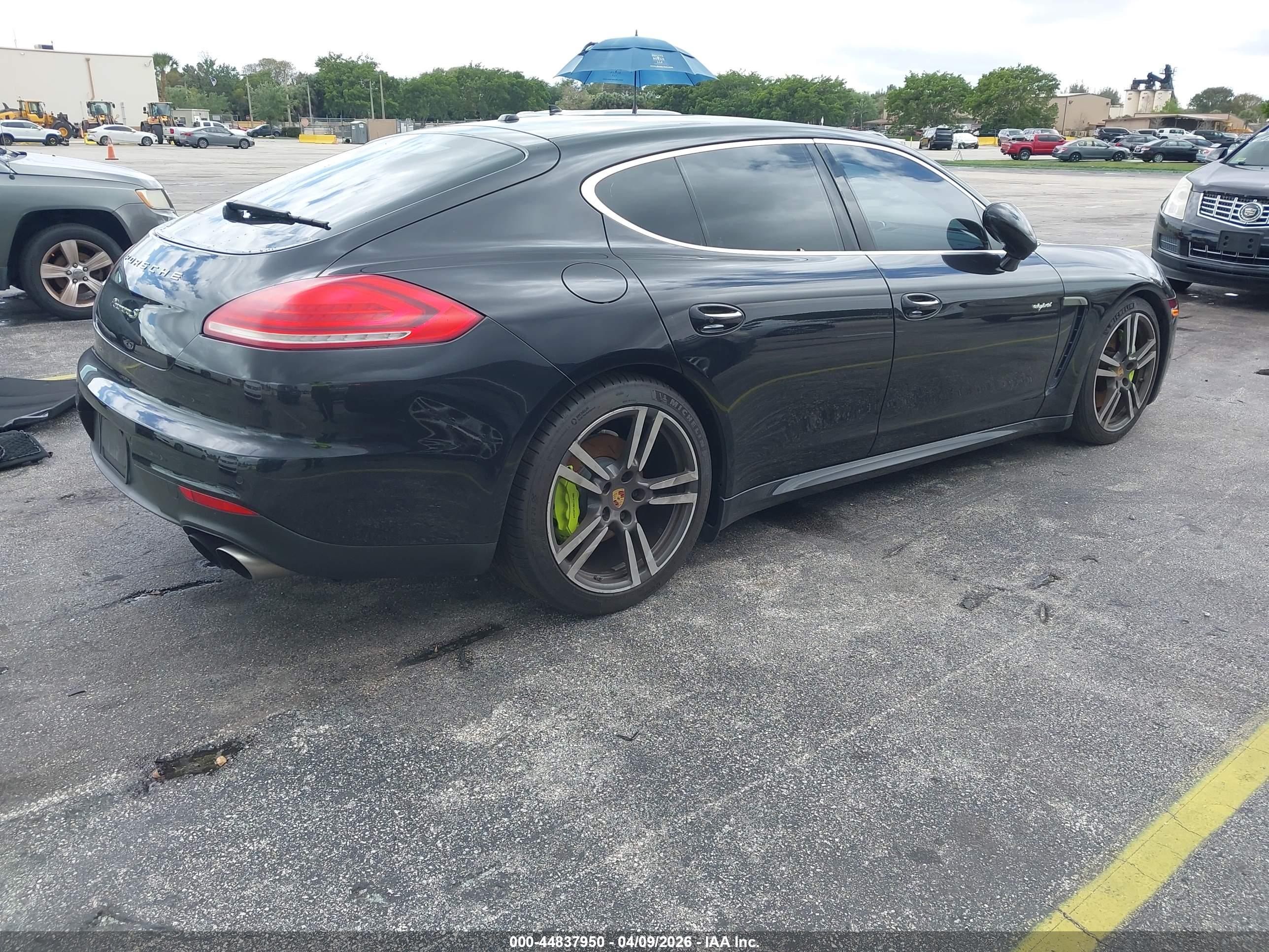 PORSCHE PANAMERA image 4