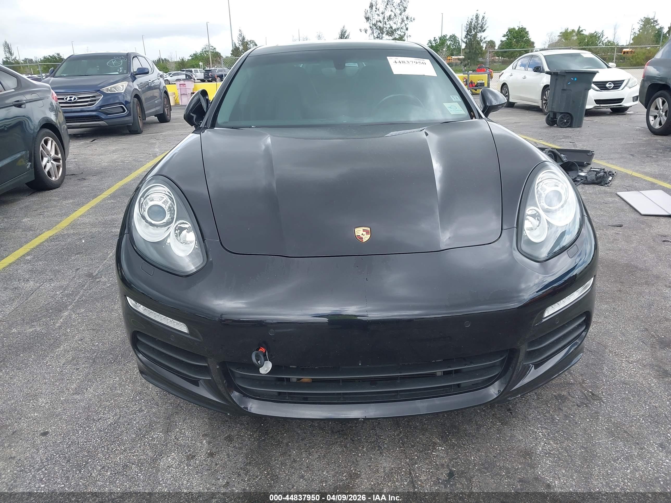 PORSCHE PANAMERA image 6