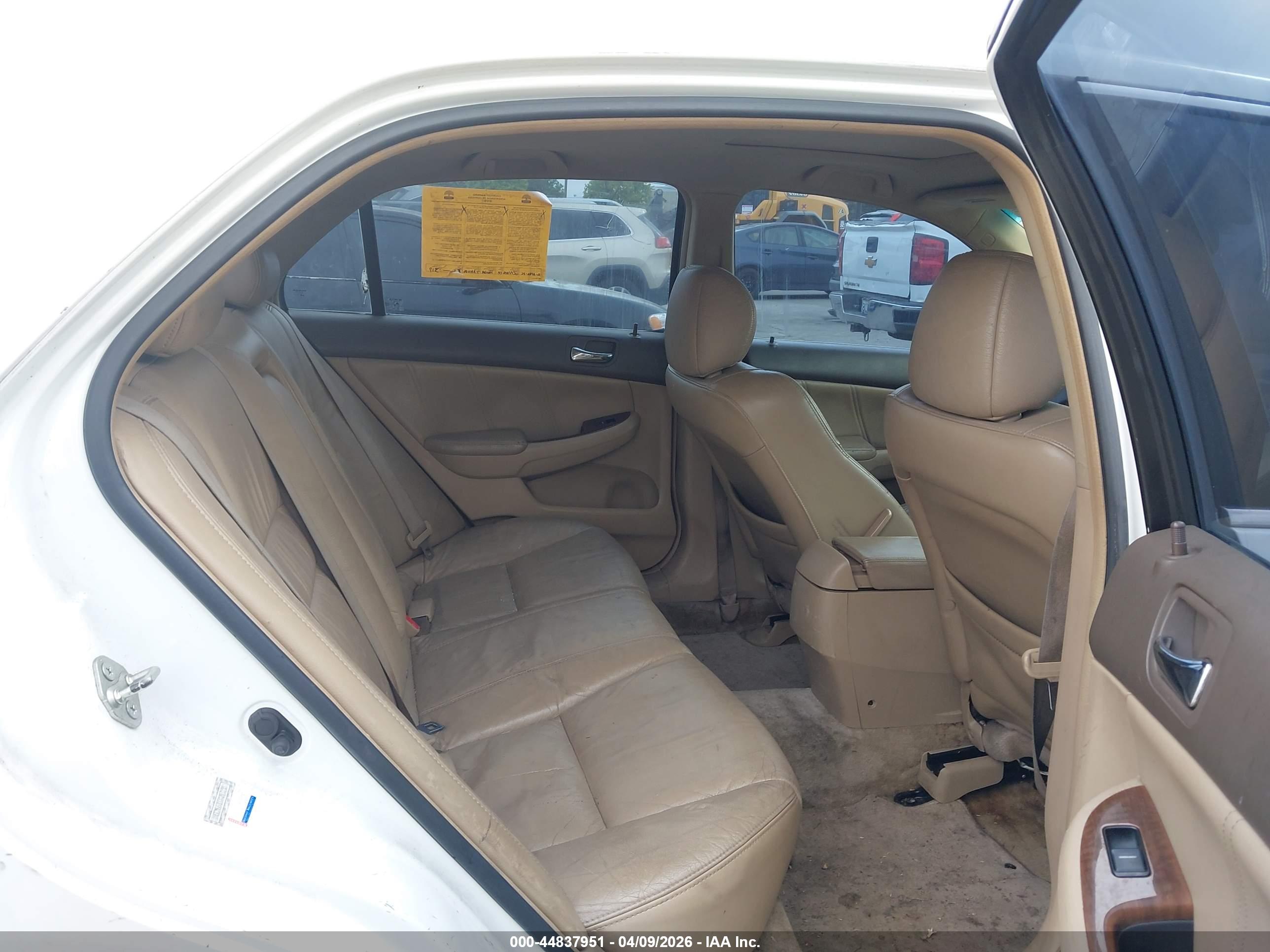 HONDA ACCORD image 8