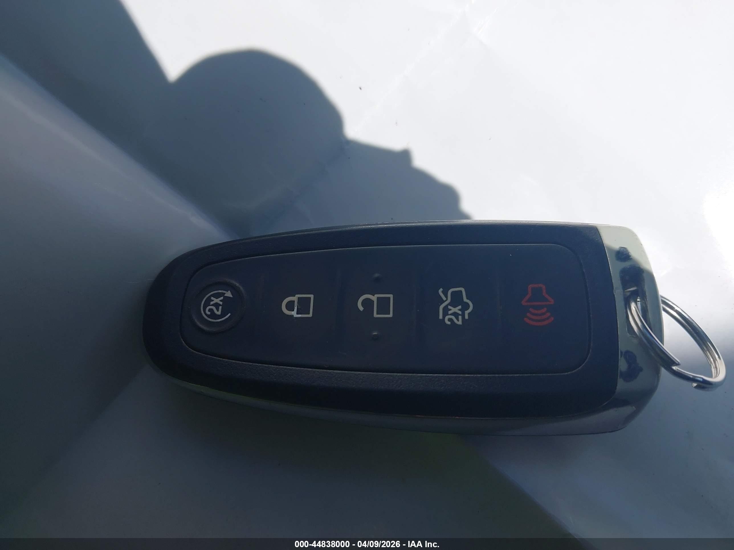 FORD ESCAPE image 11