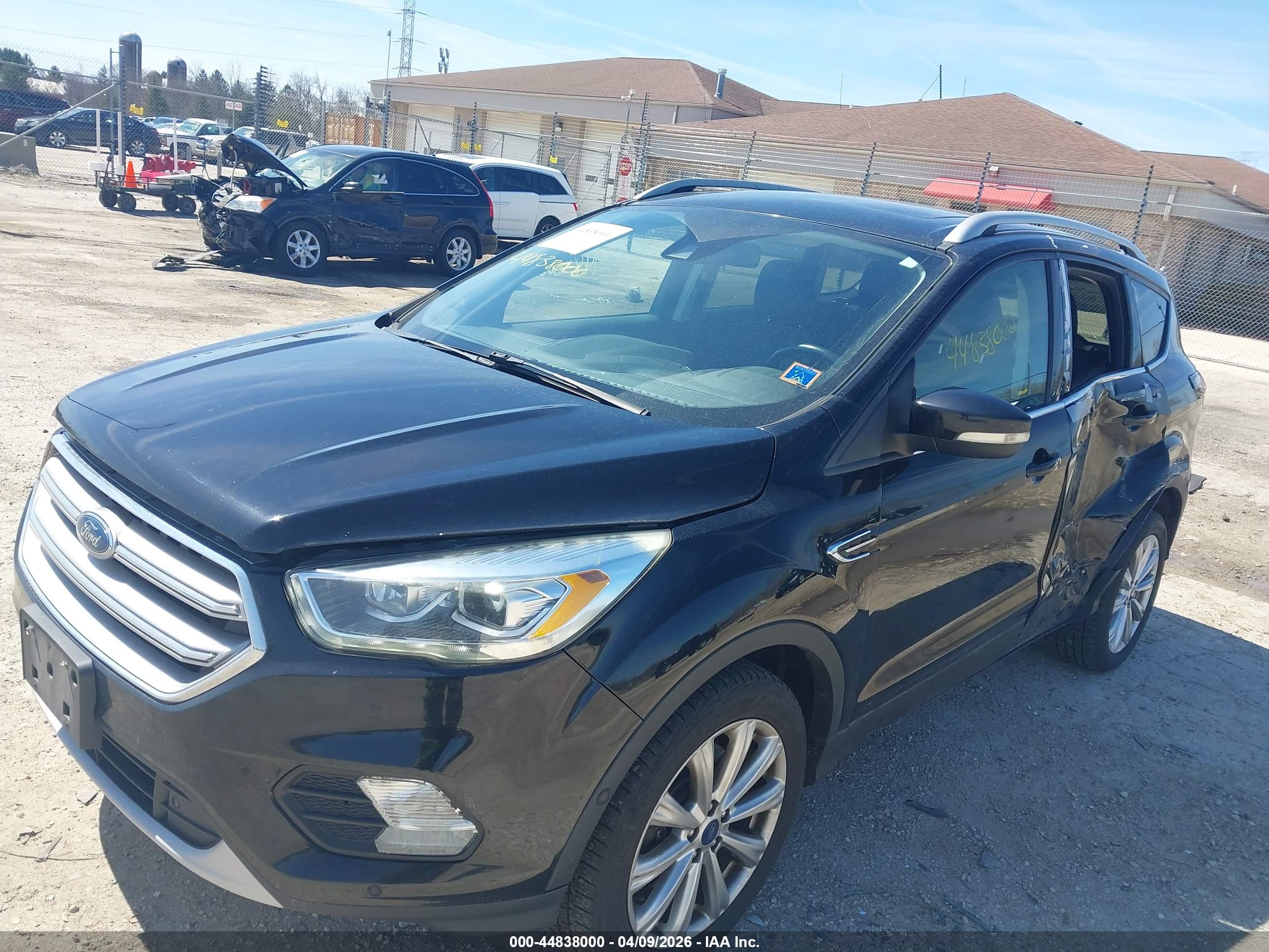 FORD ESCAPE image 2