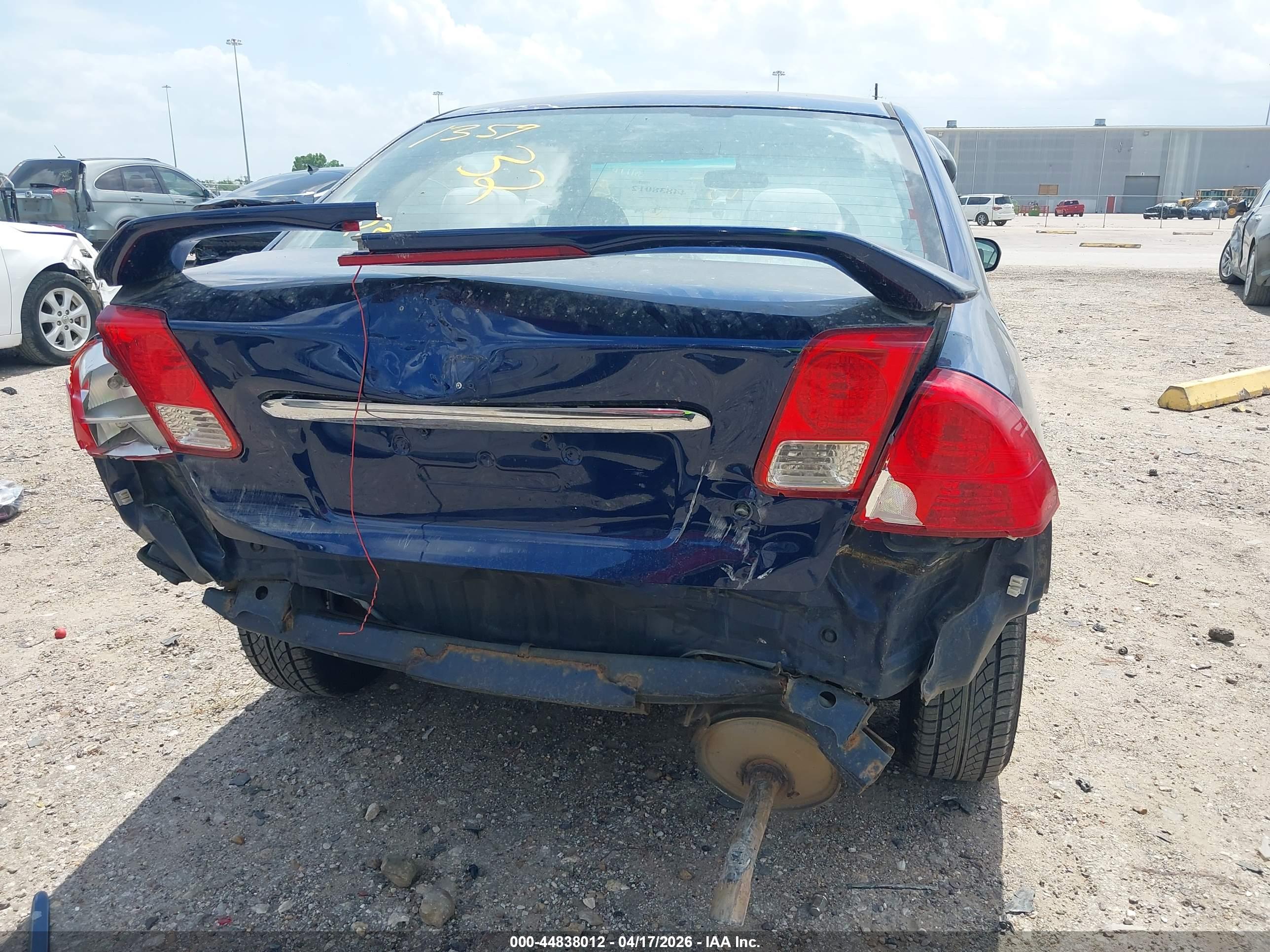 HONDA CIVIC image 6