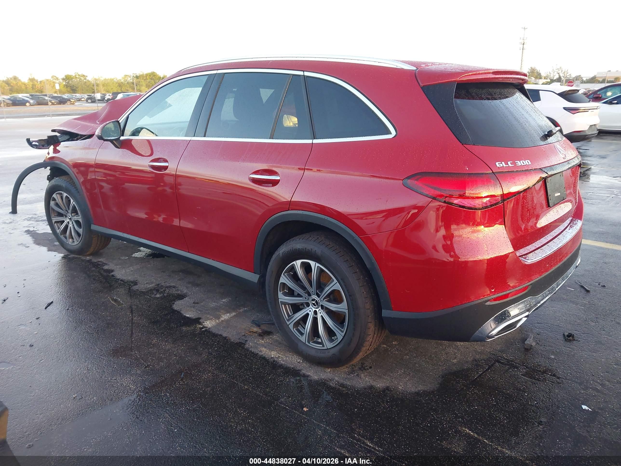MERCEDES-BENZ GLC image 3