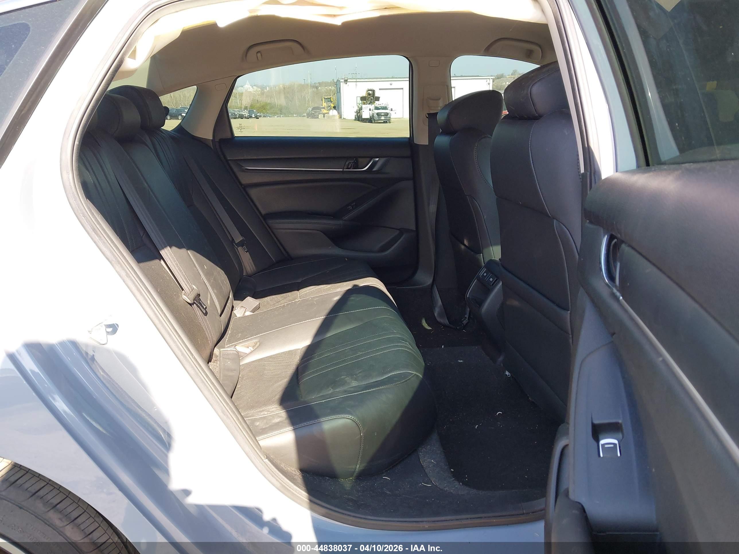 HONDA ACCORD image 8