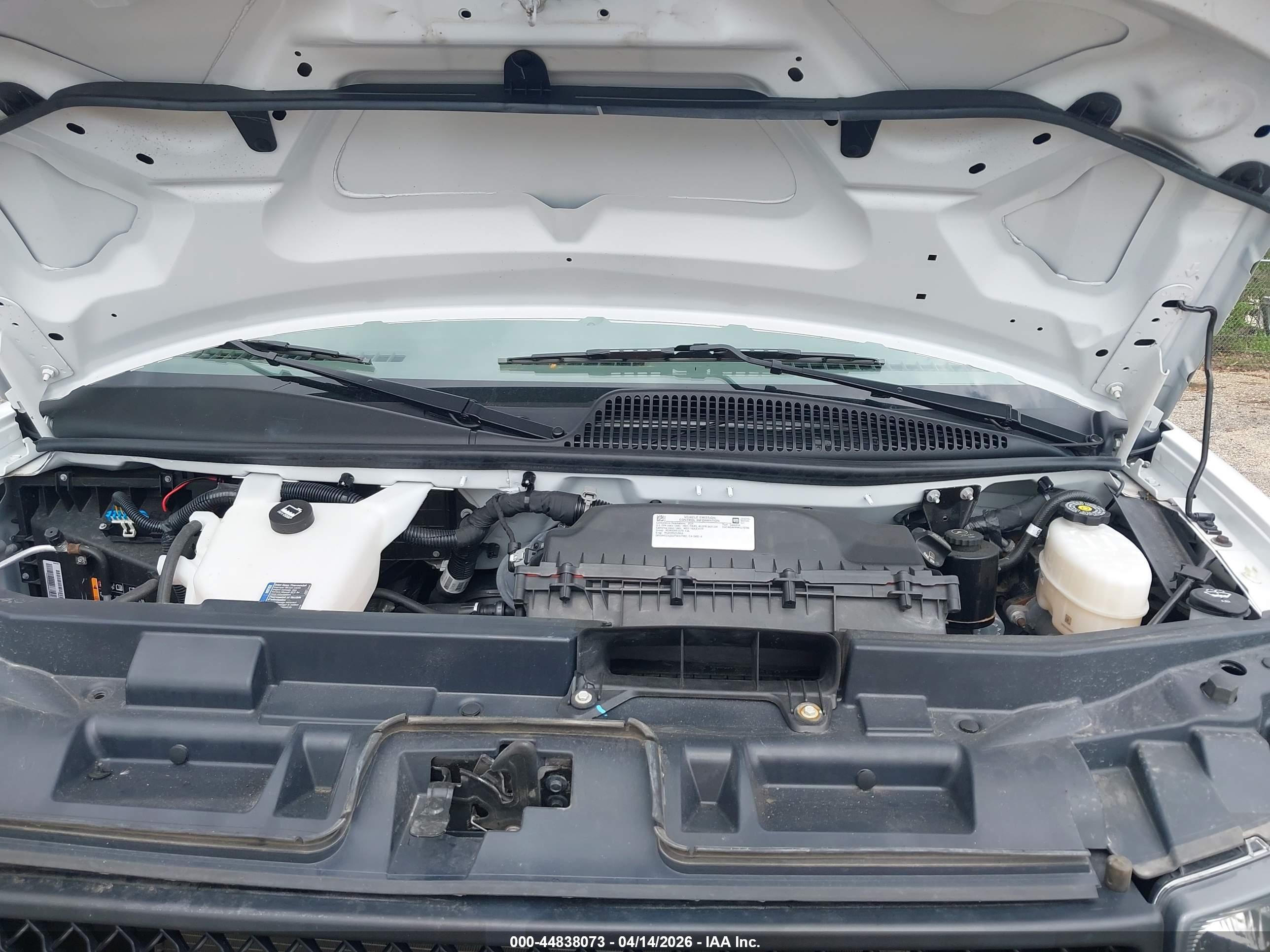 CHEVROLET EXPRESS image 10