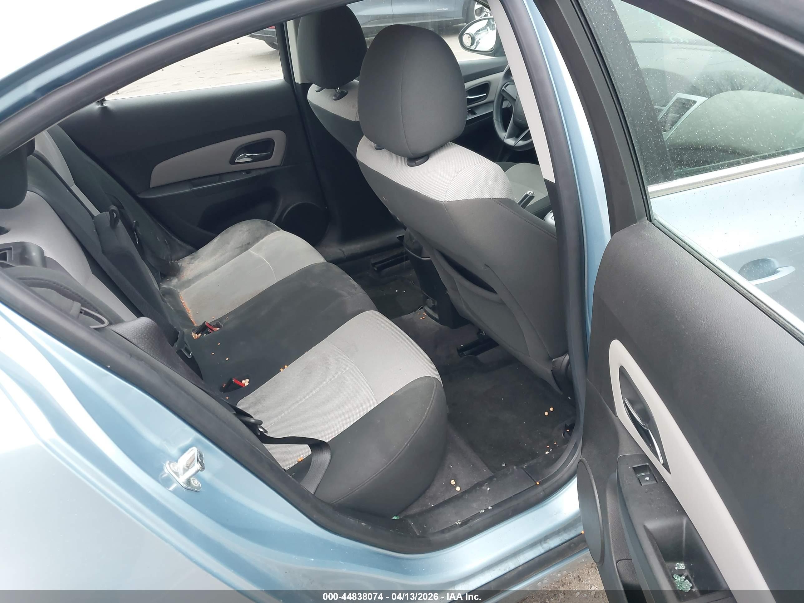 CHEVROLET CRUZE image 8