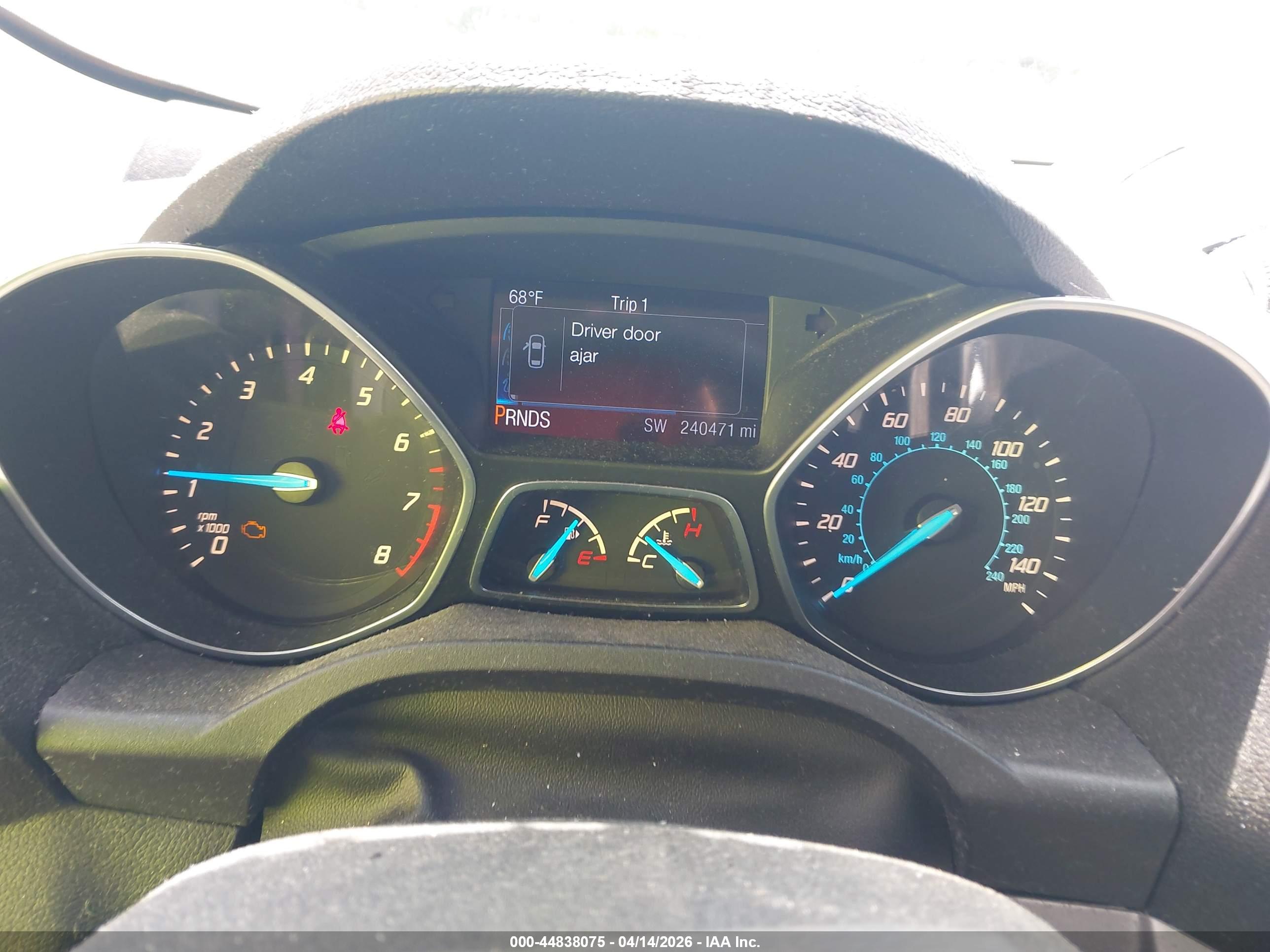FORD ESCAPE image 7