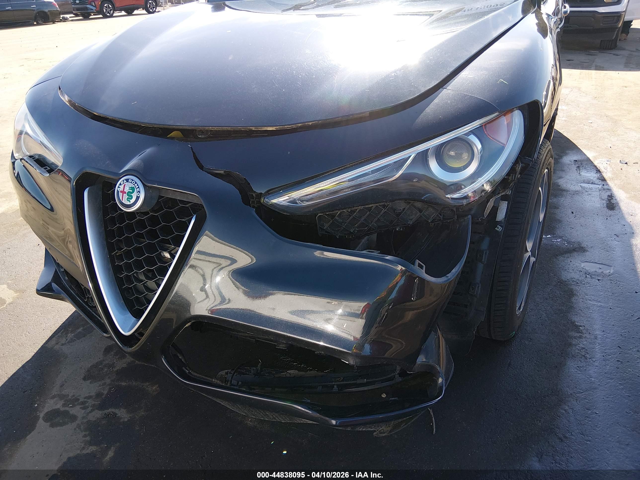 ALFA ROMEO image 6