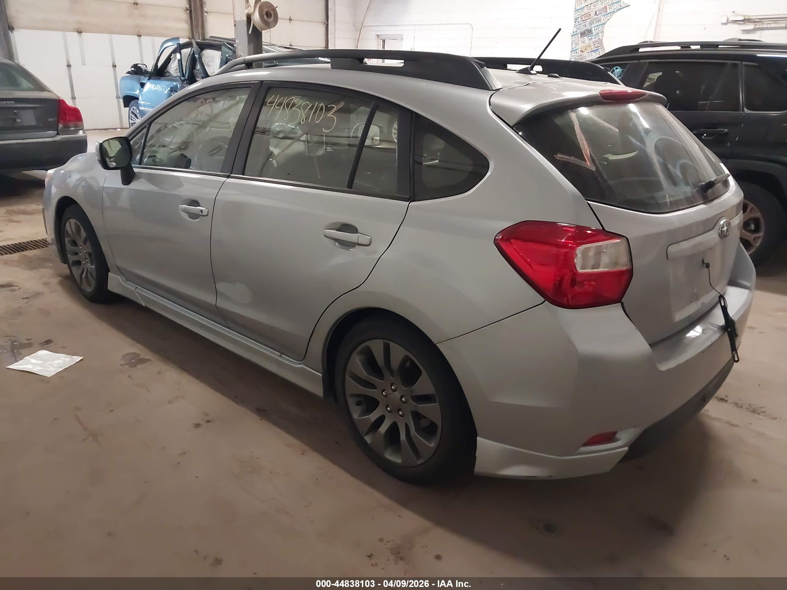 SUBARU IMPREZA image 3