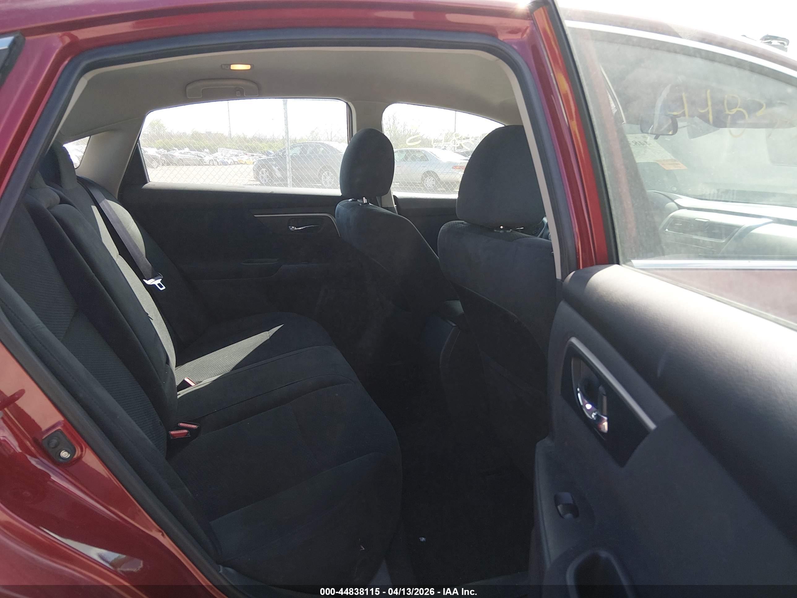 NISSAN ALTIMA image 8