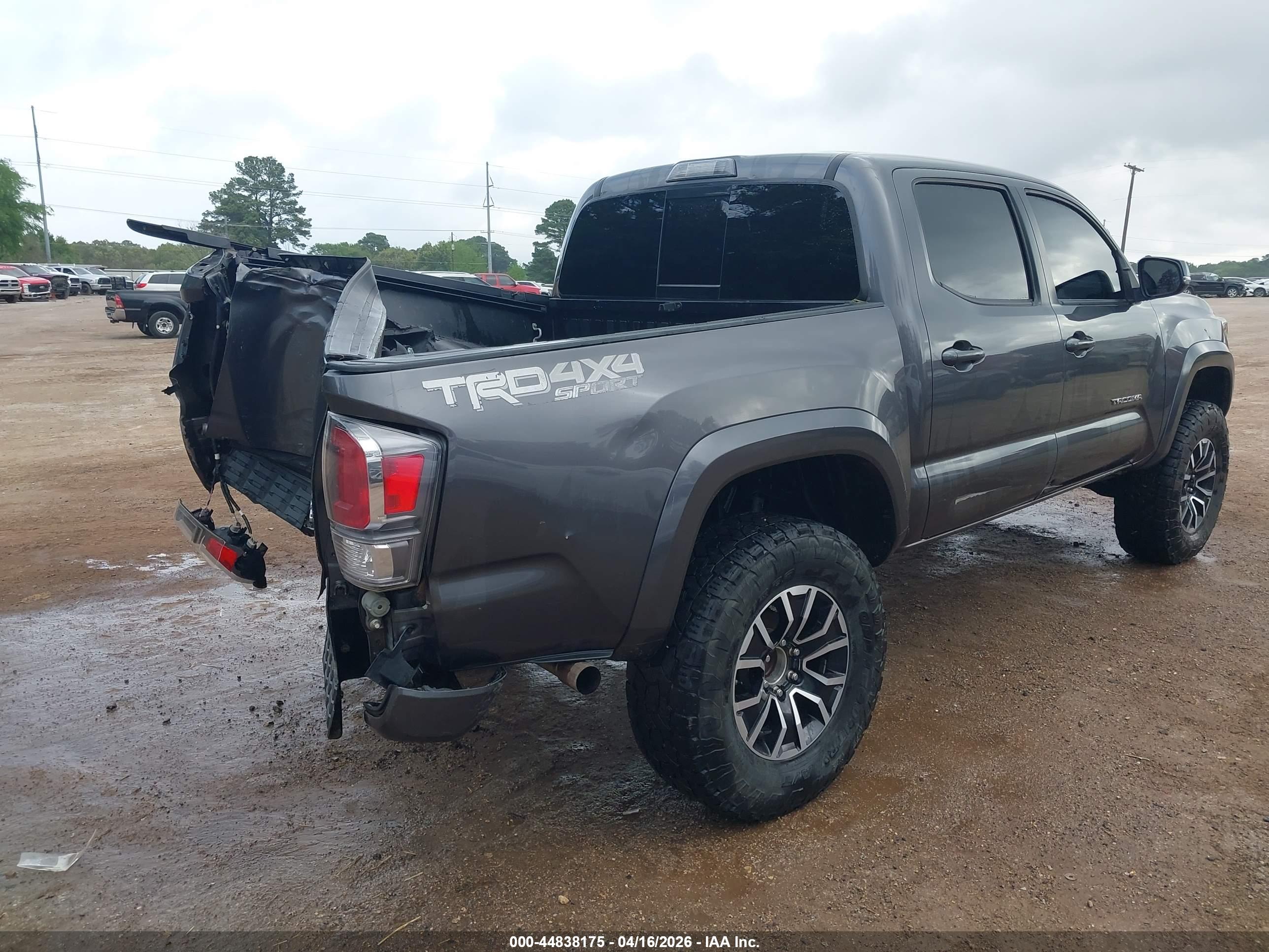 TOYOTA TACOMA image 4