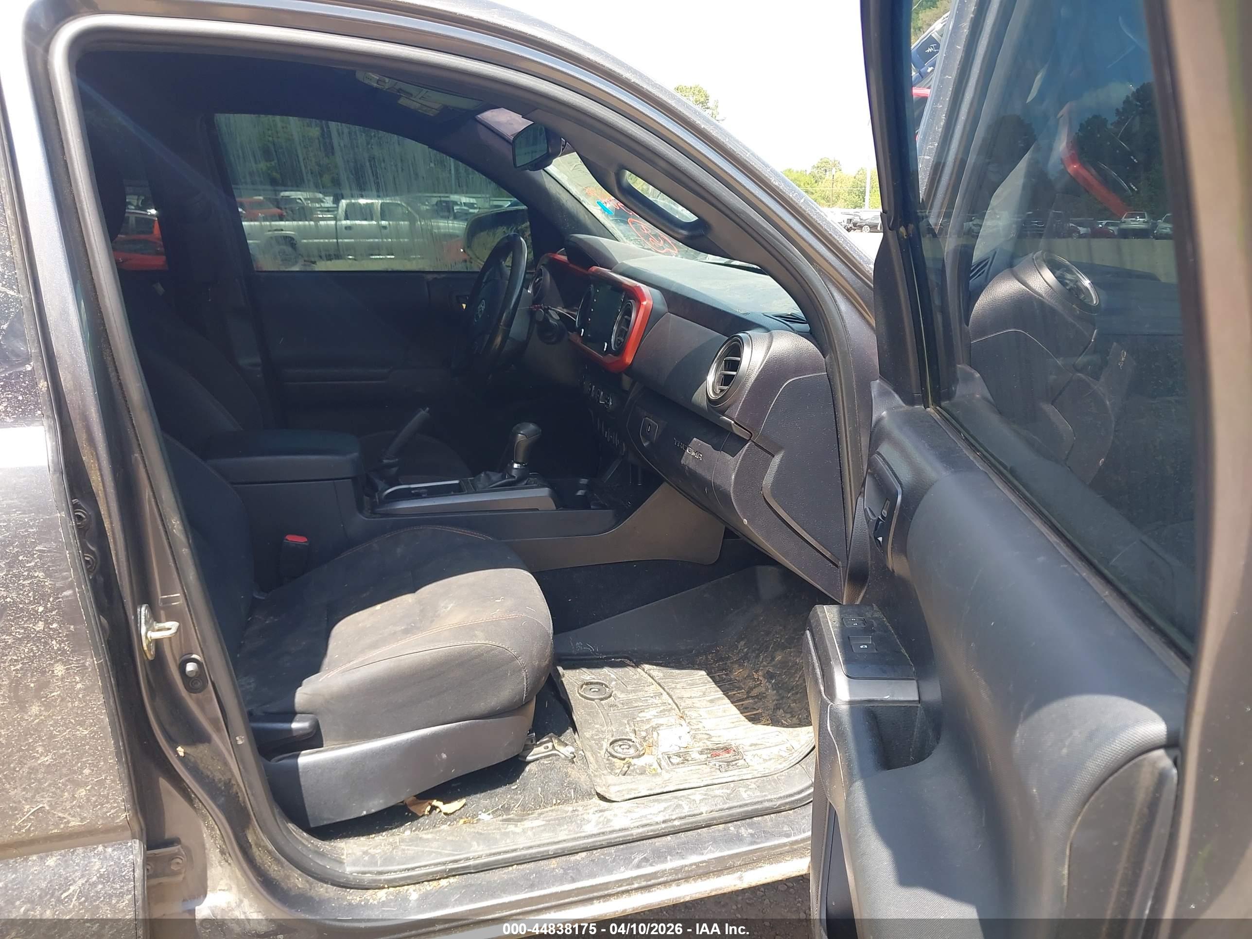 TOYOTA TACOMA image 5