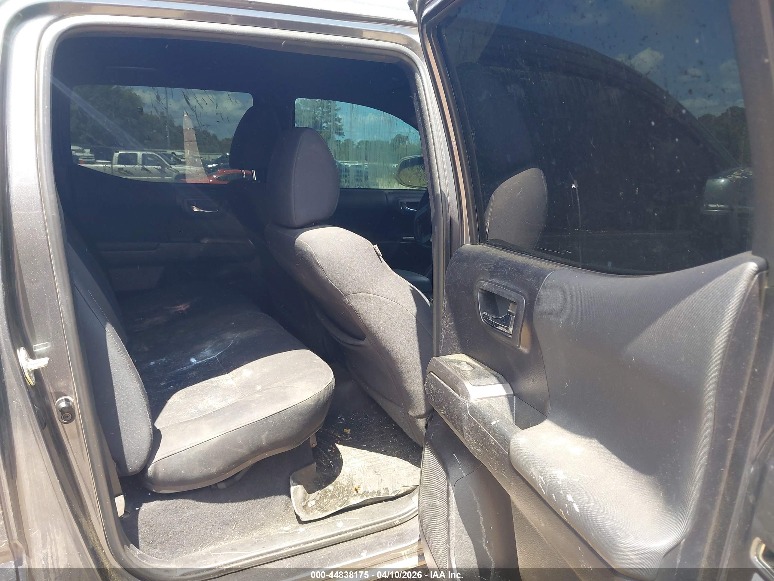 TOYOTA TACOMA image 8