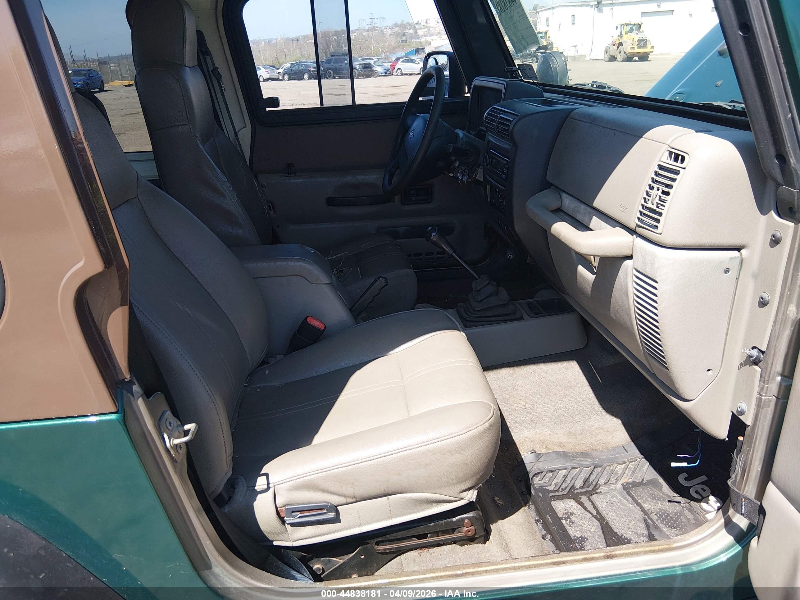 JEEP WRANGLER image 5