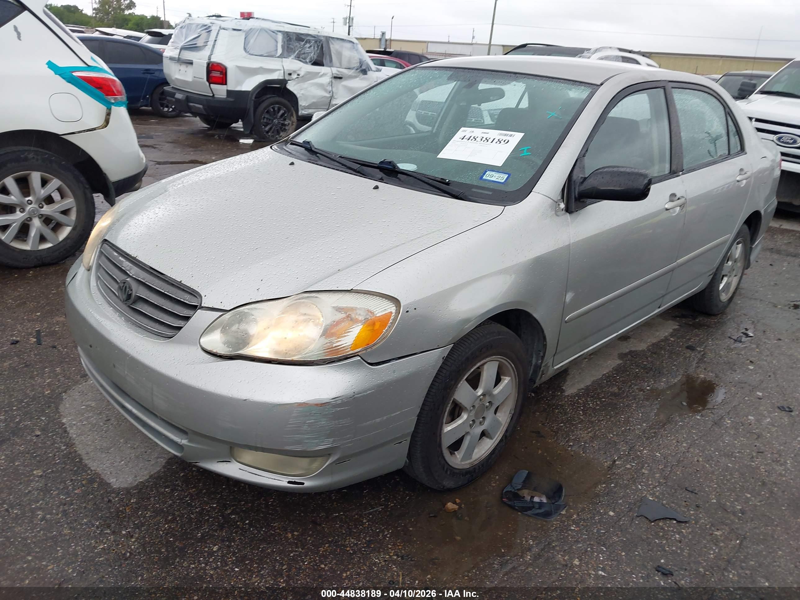 TOYOTA COROLLA image 2