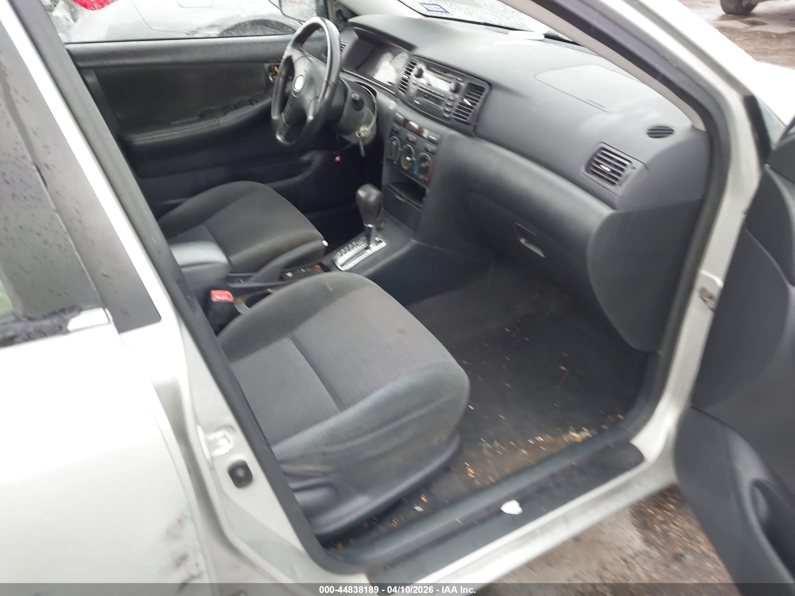 TOYOTA COROLLA image 5