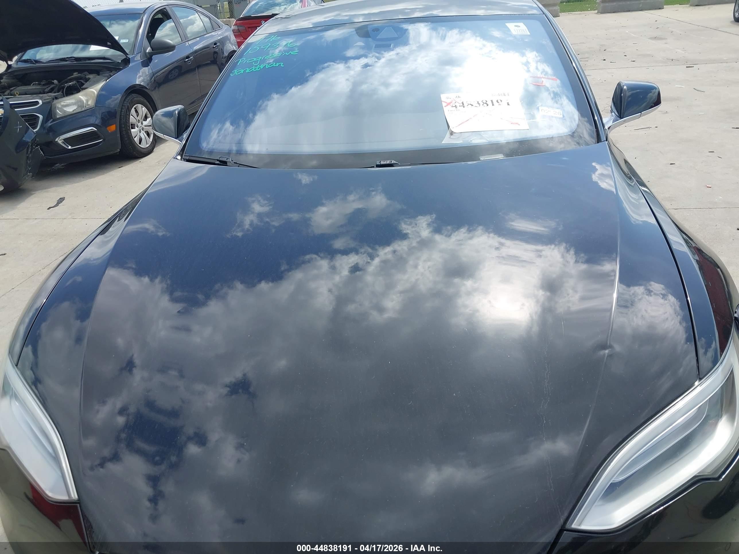TESLA MODEL image 10